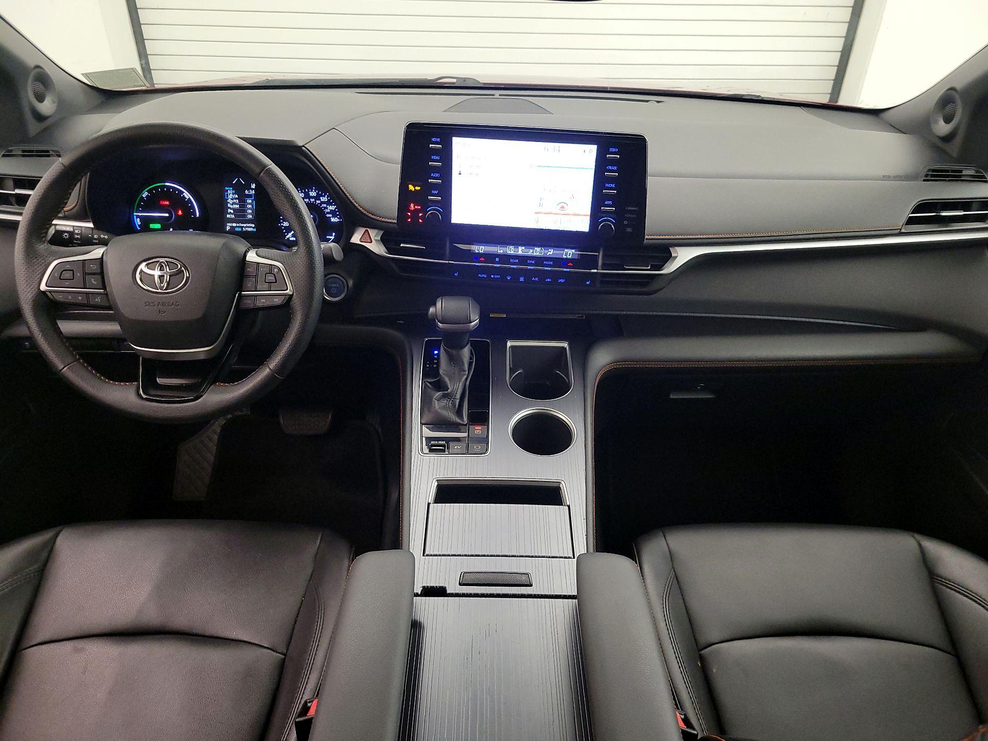 Thumbnail: 2021 Toyota Sienna - 9