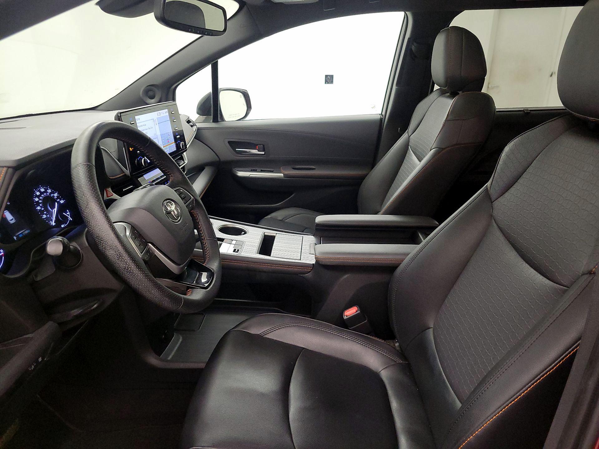 Thumbnail: 2021 Toyota Sienna - 11