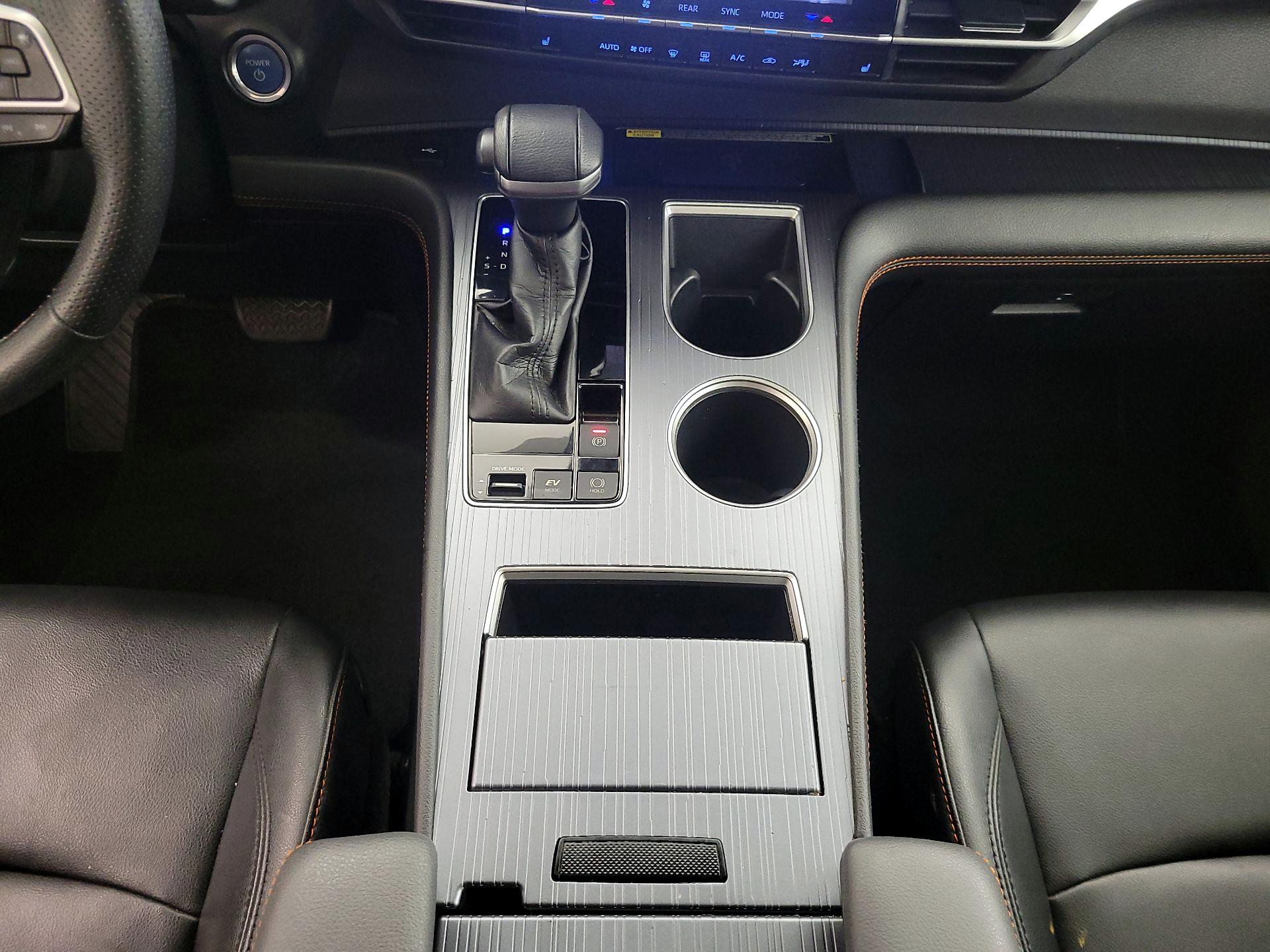 Thumbnail: 2021 Toyota Sienna - 18