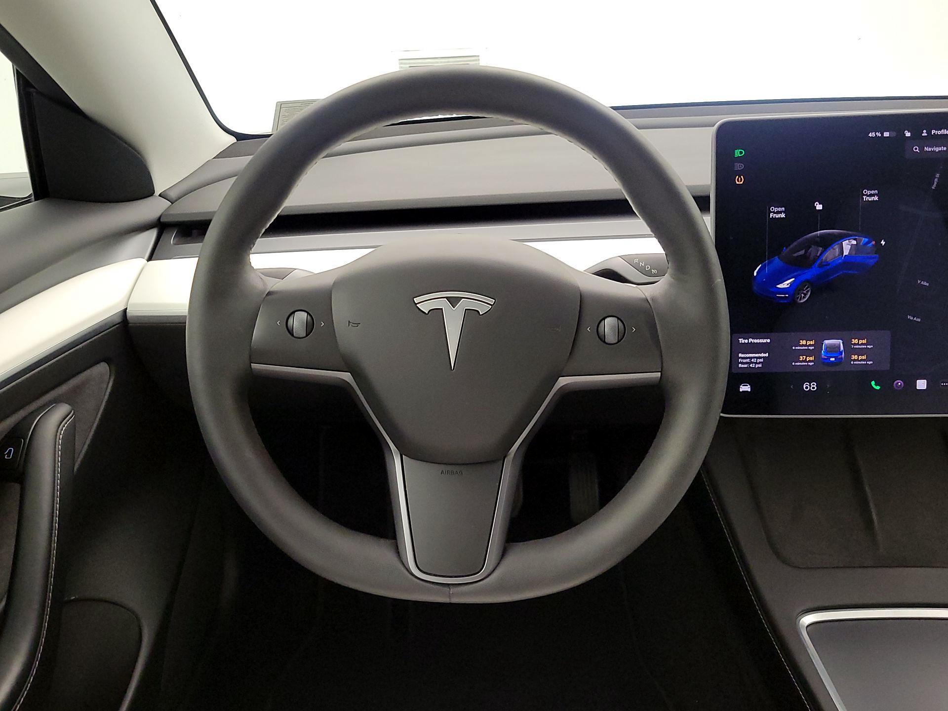 Thumbnail: 2021 Tesla Model 3 - 10