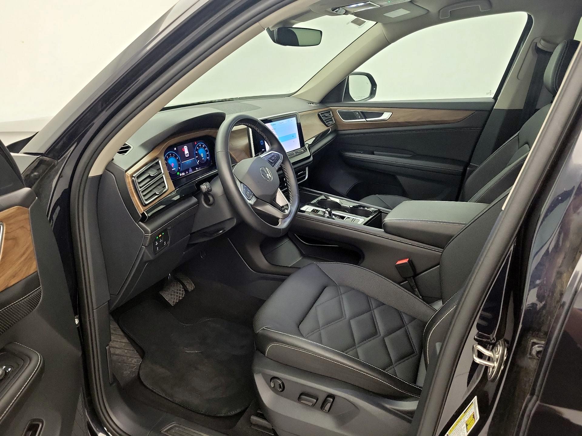 Thumbnail: 2025 Volkswagen Atlas - 11