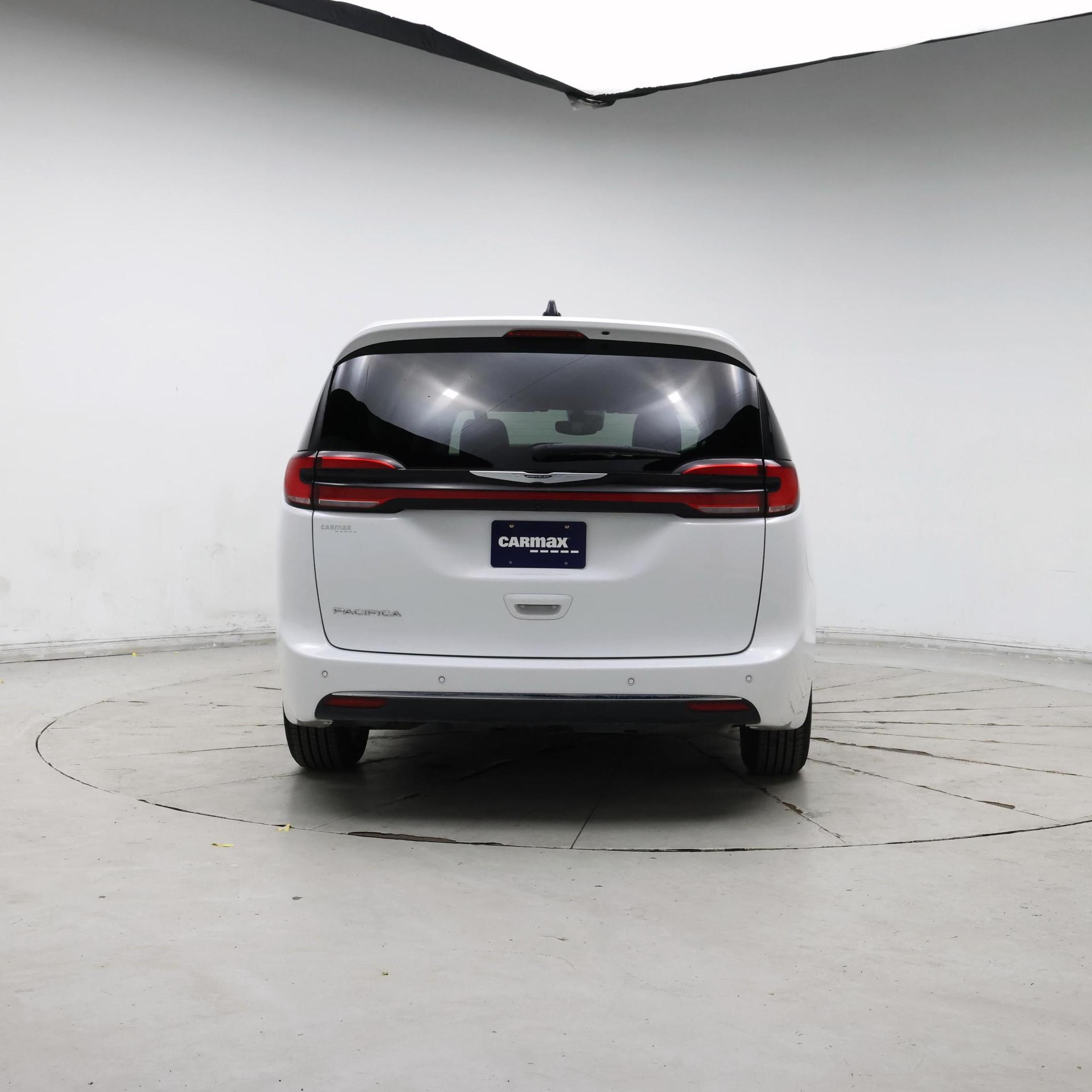 Thumbnail: 2024 Chrysler Pacifica - 6