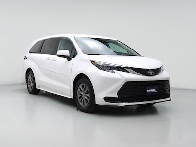 2024 Toyota Sienna Hybrid LE