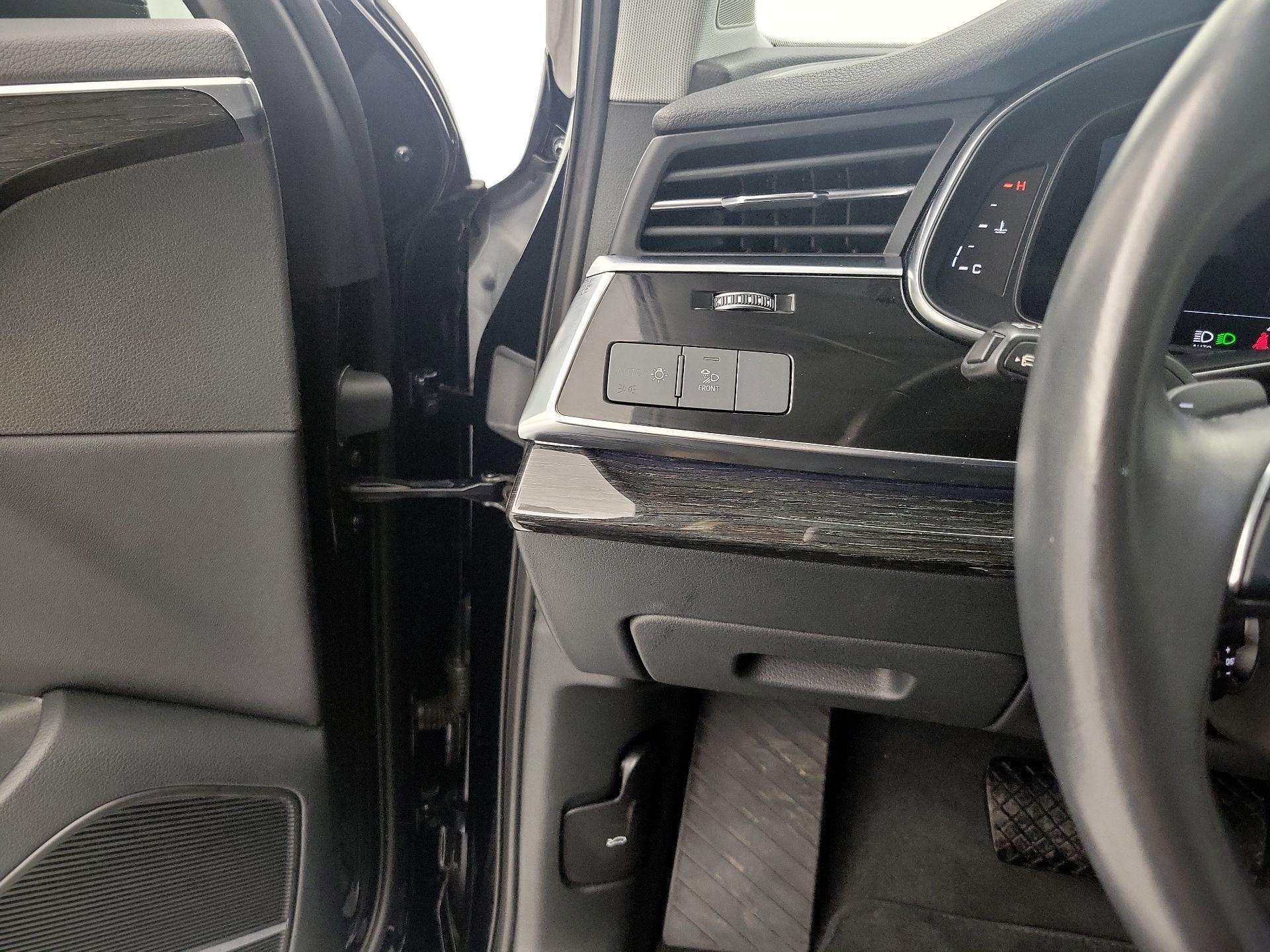 Thumbnail: 2022 Audi Q7 - 13