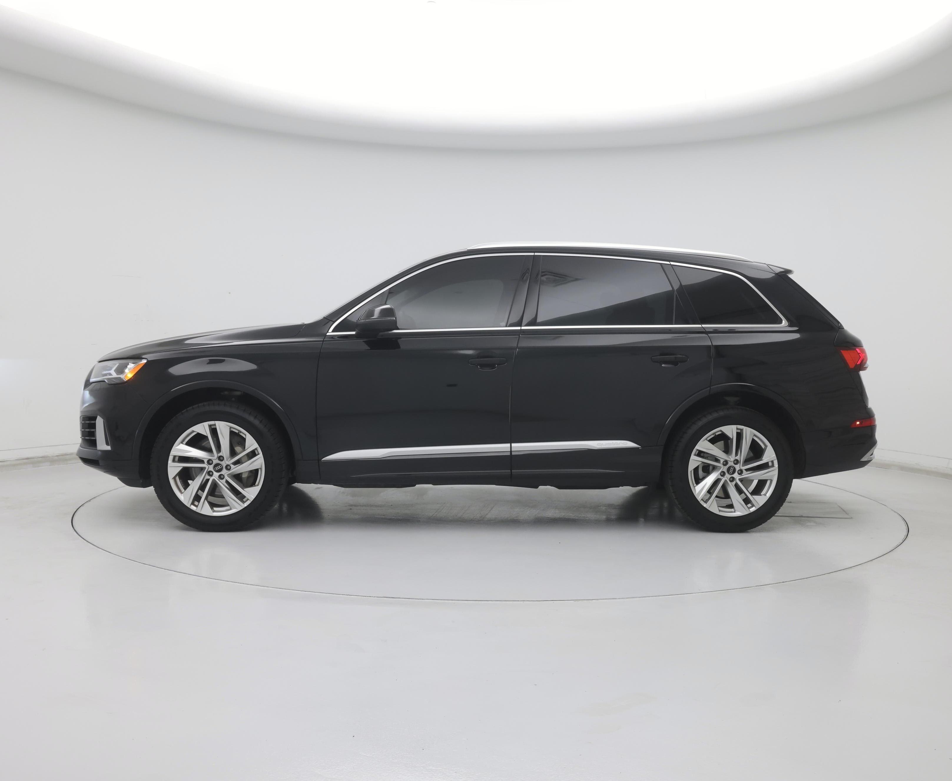 Thumbnail: 2022 Audi Q7 - 3