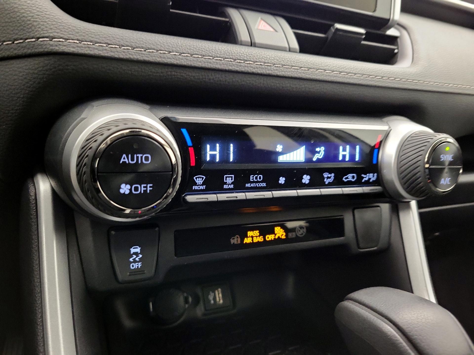 Thumbnail: 2024 Toyota RAV4 - 16