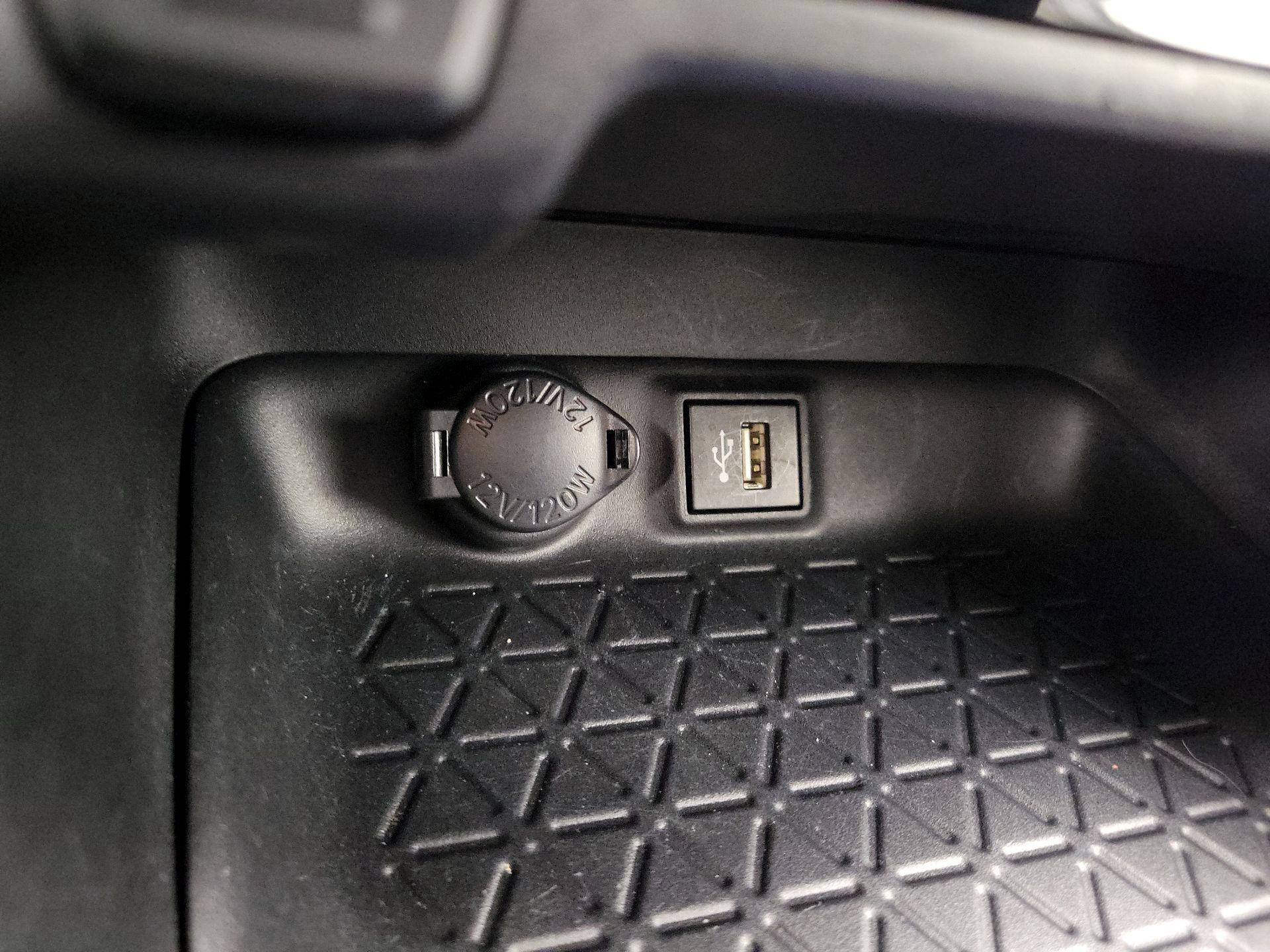 Thumbnail: 2024 Toyota RAV4 - 18