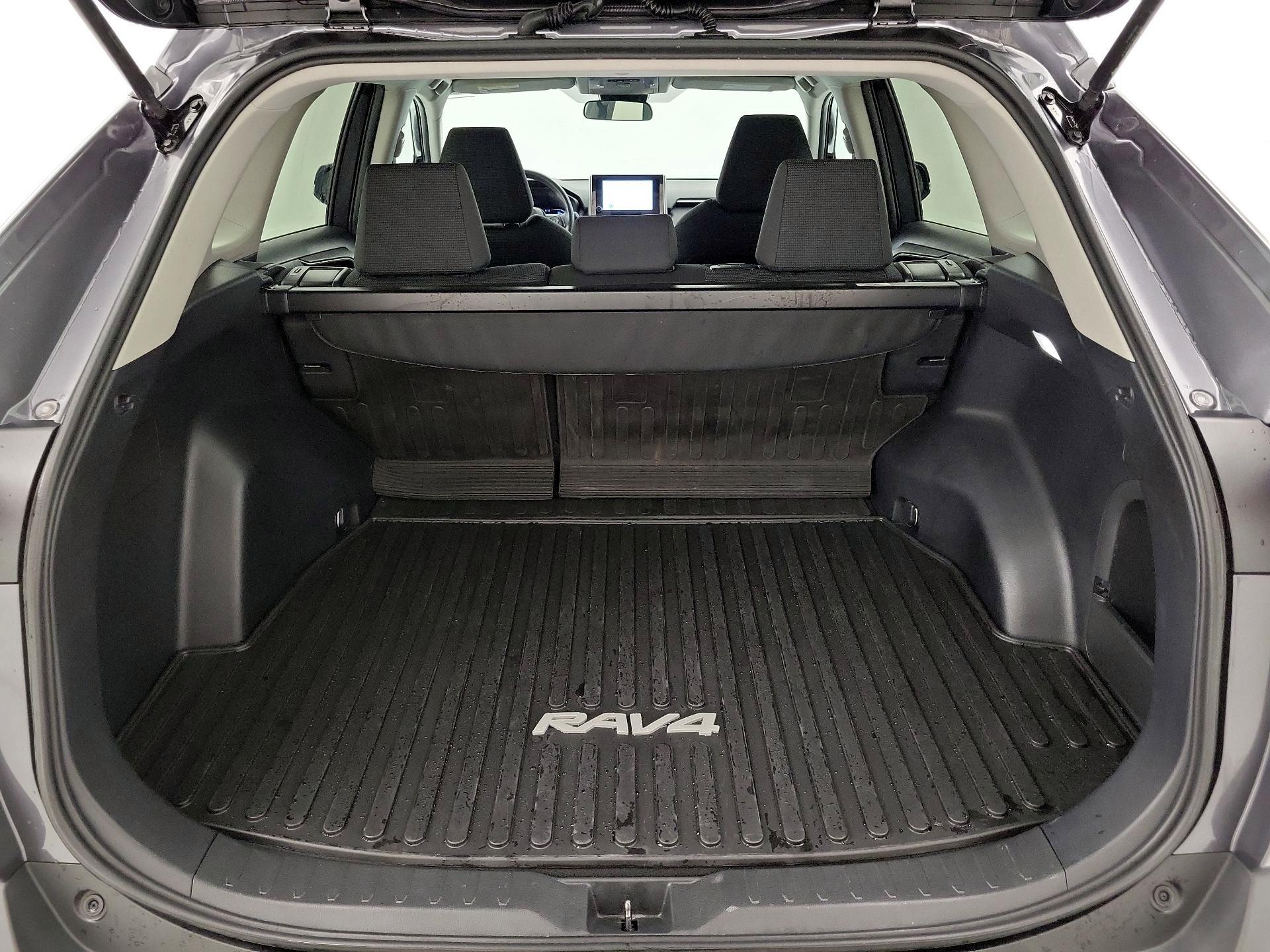 Thumbnail: 2024 Toyota RAV4 - 20