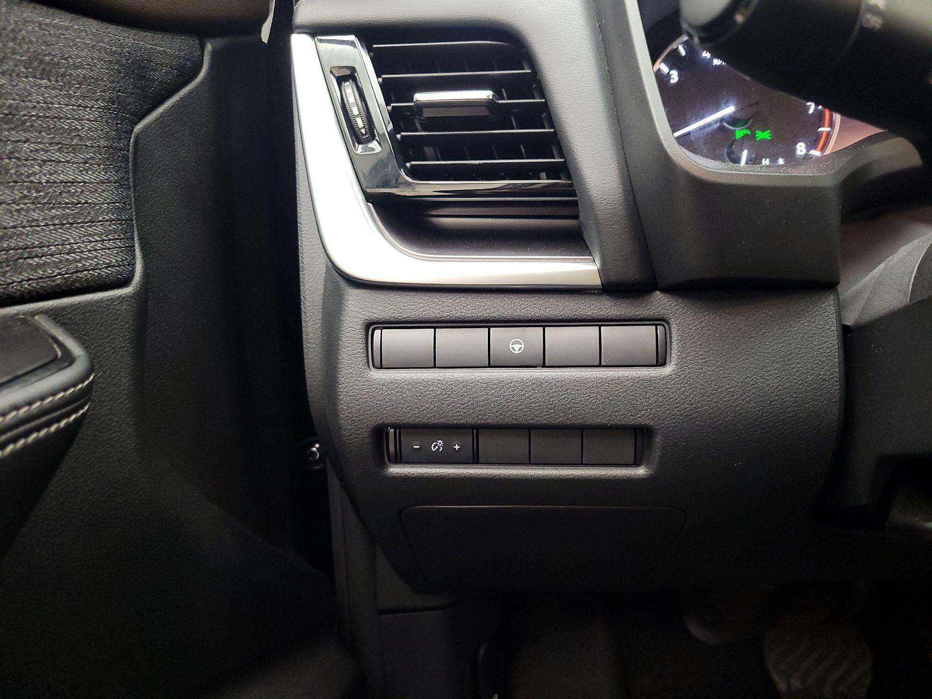 Thumbnail: 2021 Nissan Rogue - 13