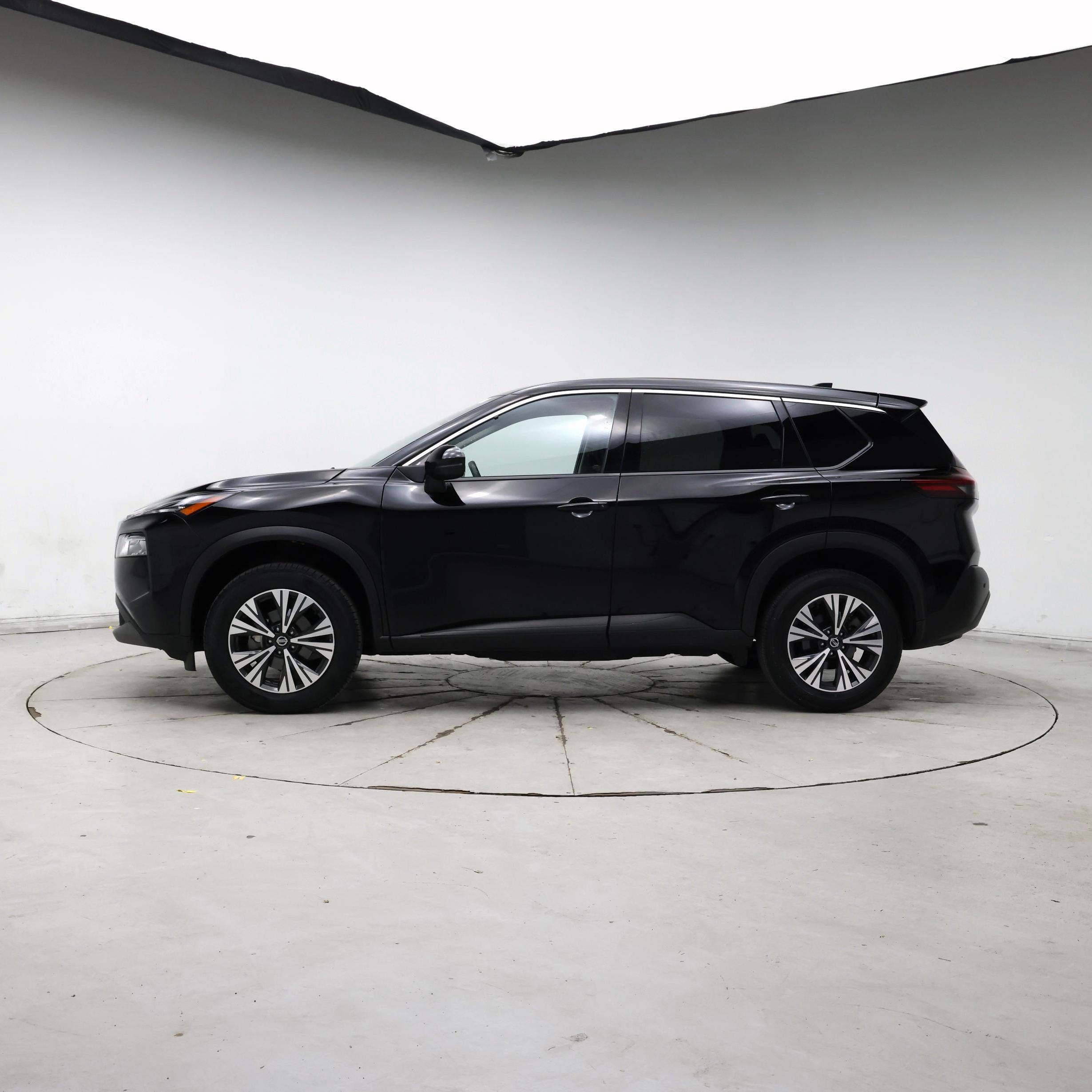 Thumbnail: 2021 Nissan Rogue - 3