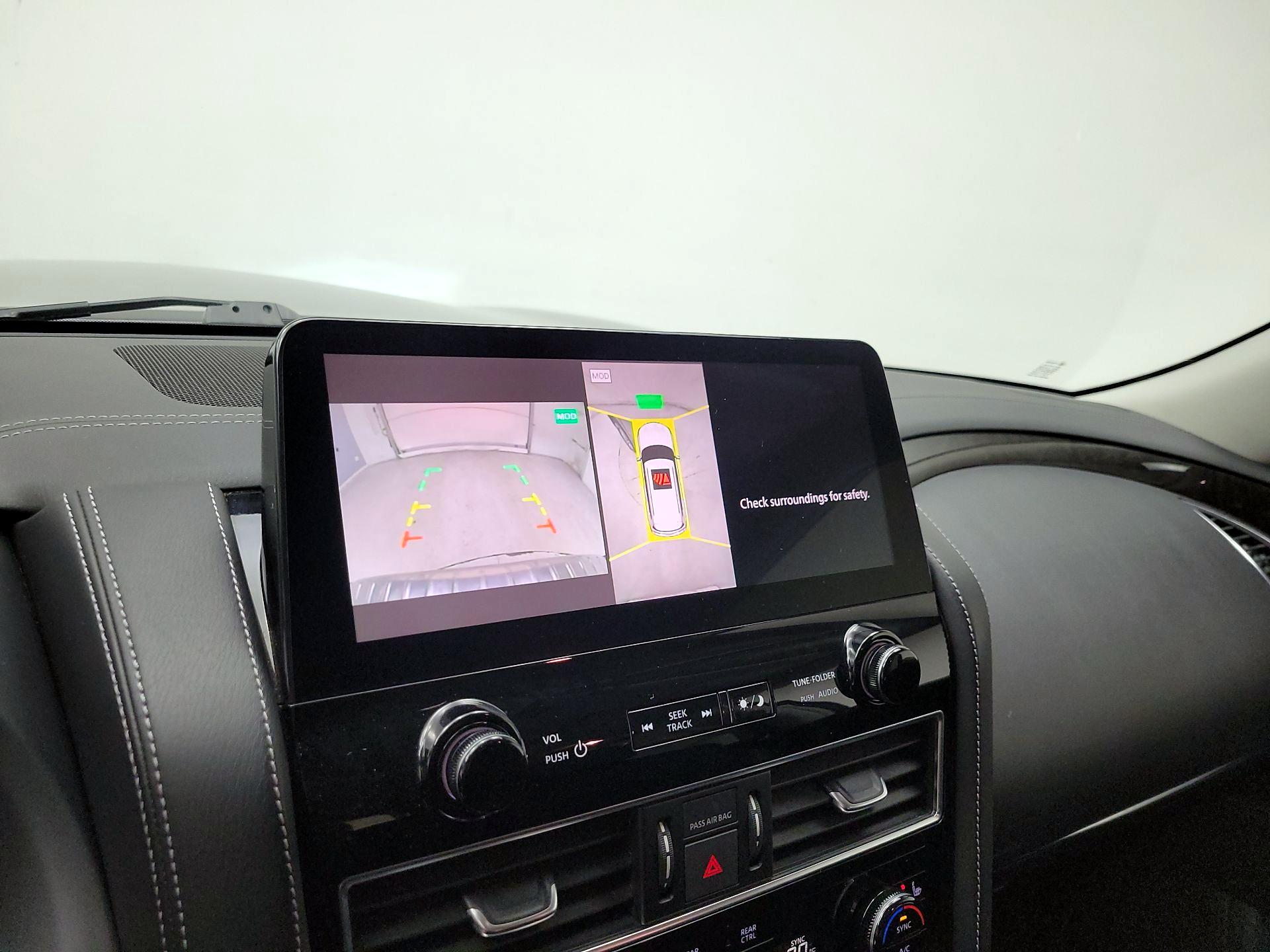 Thumbnail: 2024 INFINITI QX80 - 15