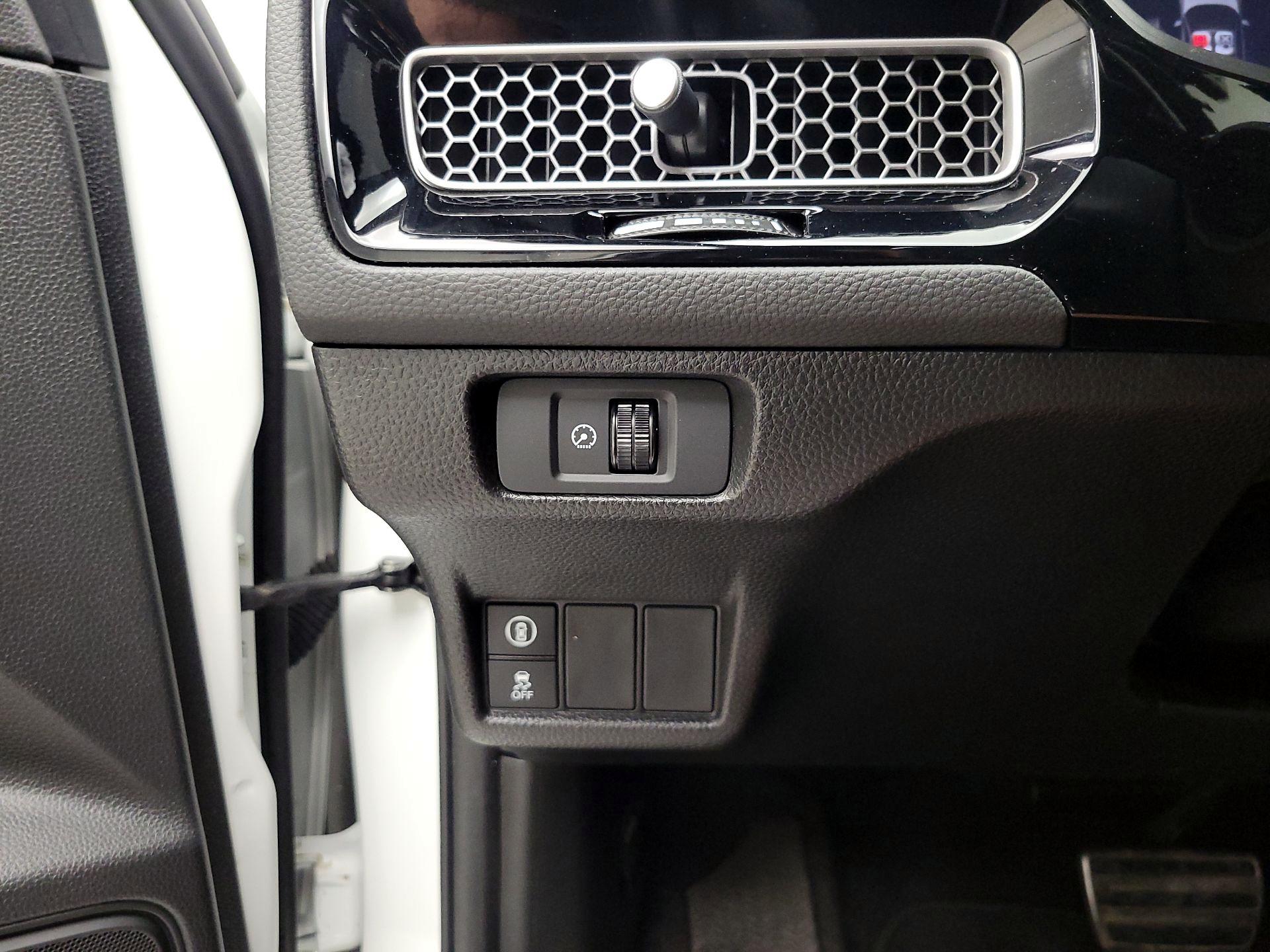 Thumbnail: 2024 Honda Civic - 13