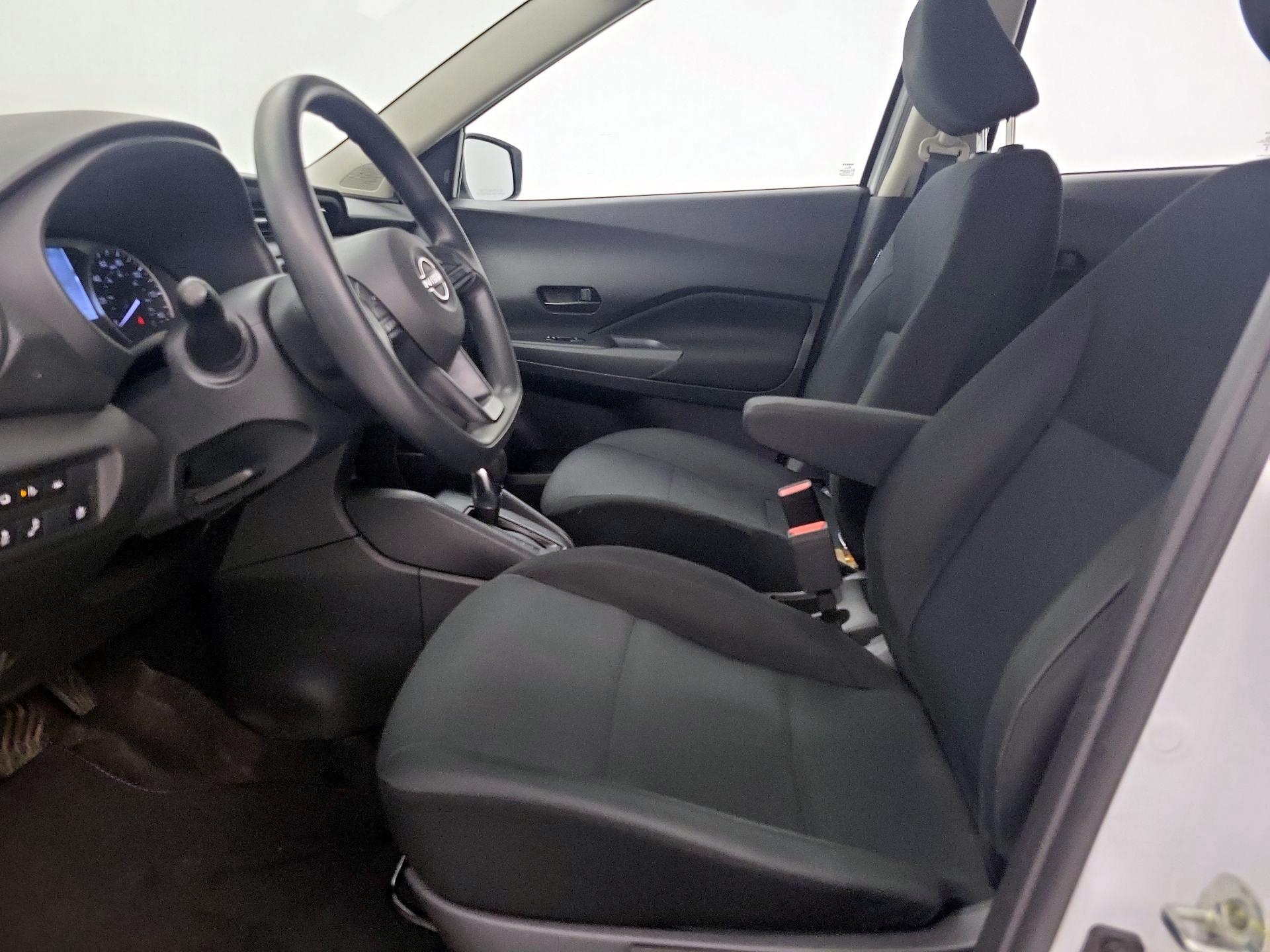 Thumbnail: 2023 Nissan Kicks - 11