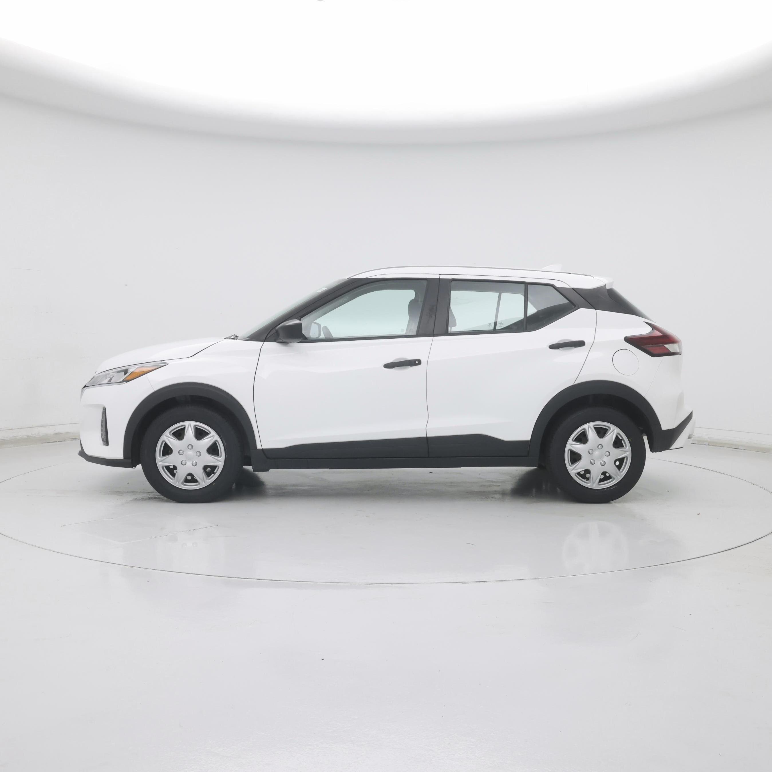 Thumbnail: 2023 Nissan Kicks - 3