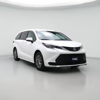 2024 Toyota Sienna LE