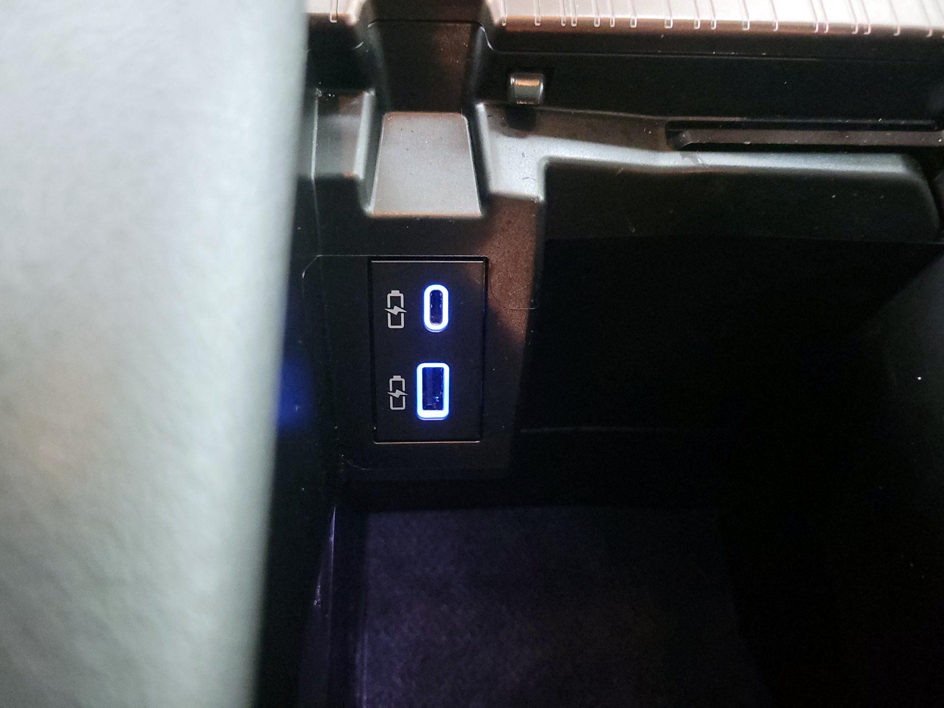 Thumbnail: 2024 Toyota Sienna - 18