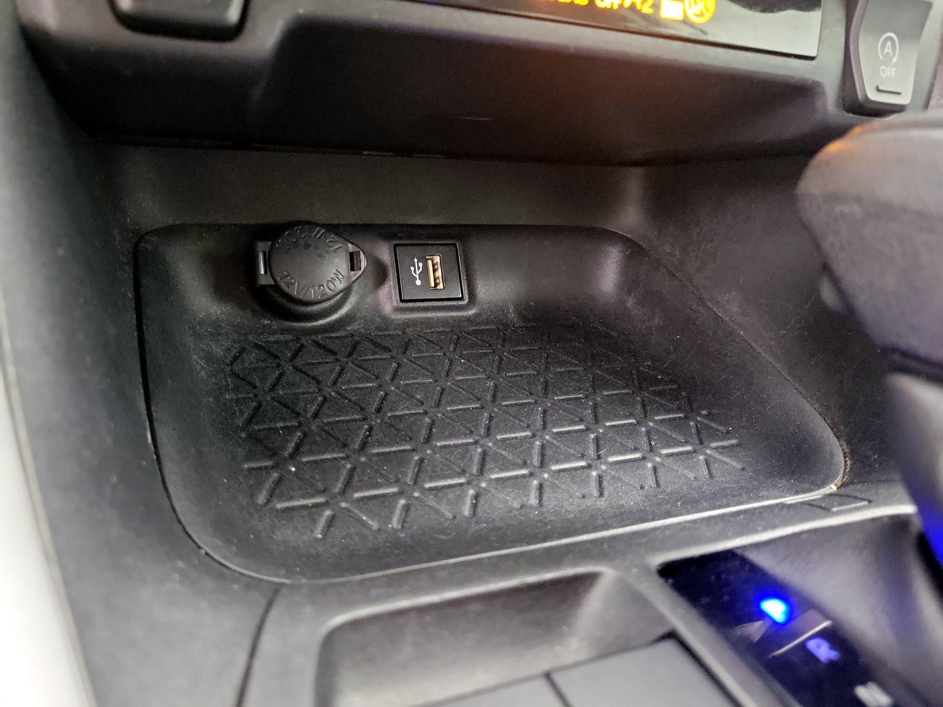 Thumbnail: 2024 Toyota RAV4 - 18