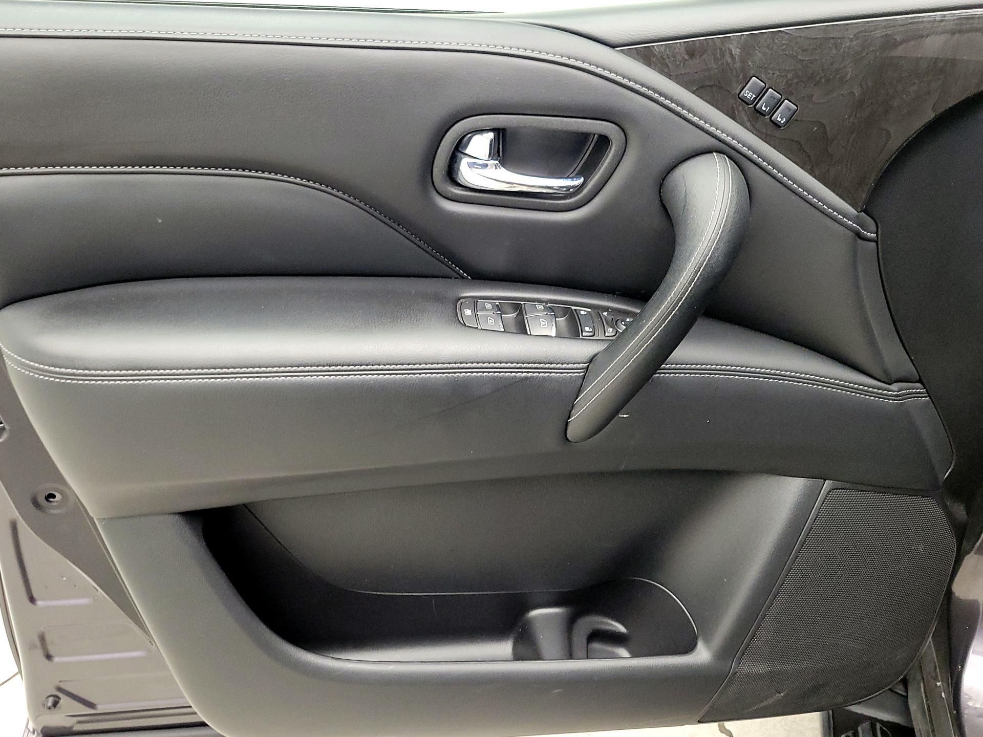 Thumbnail: 2024 INFINITI QX80 - 12