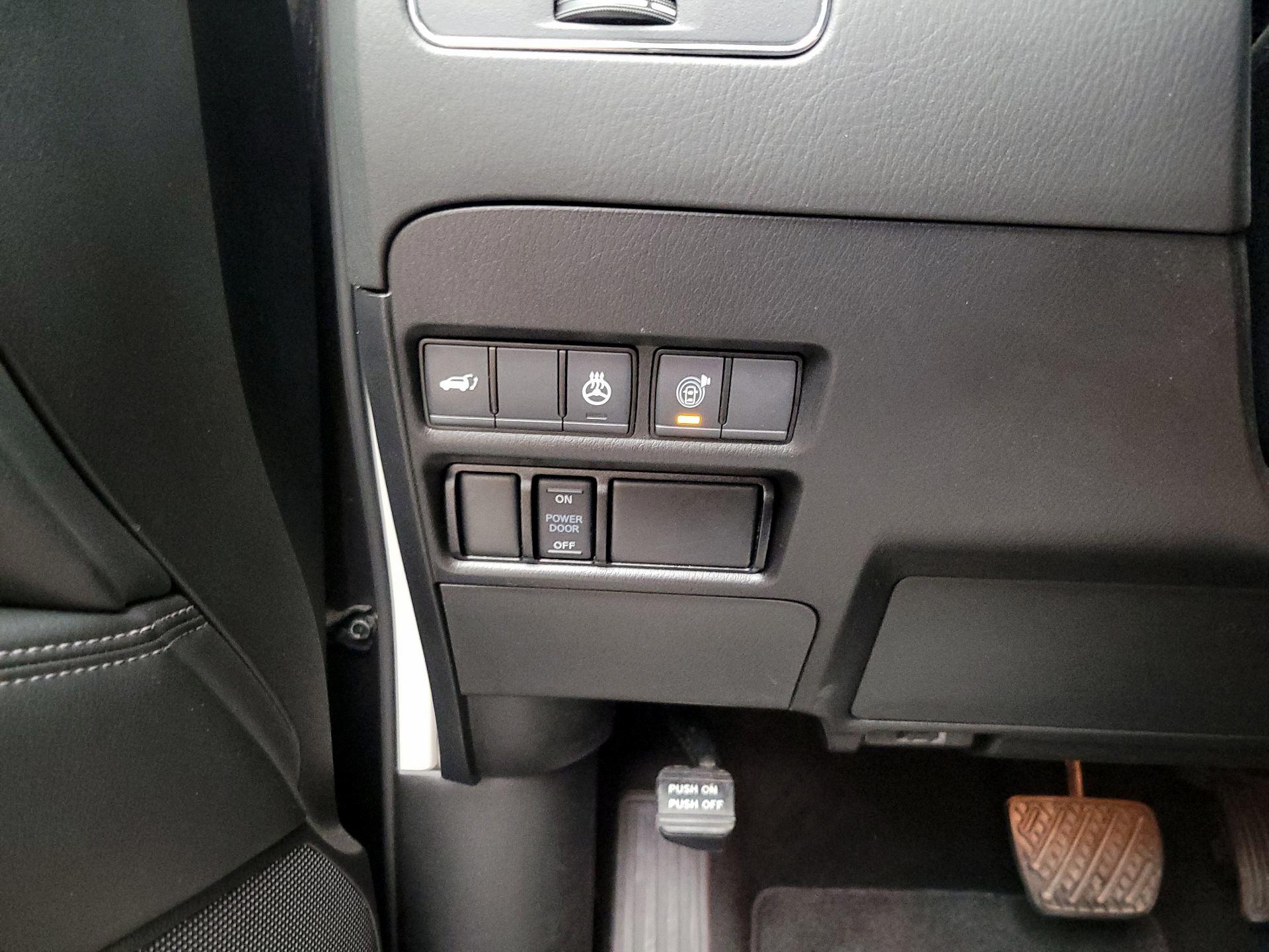 Thumbnail: 2024 INFINITI QX80 - 13