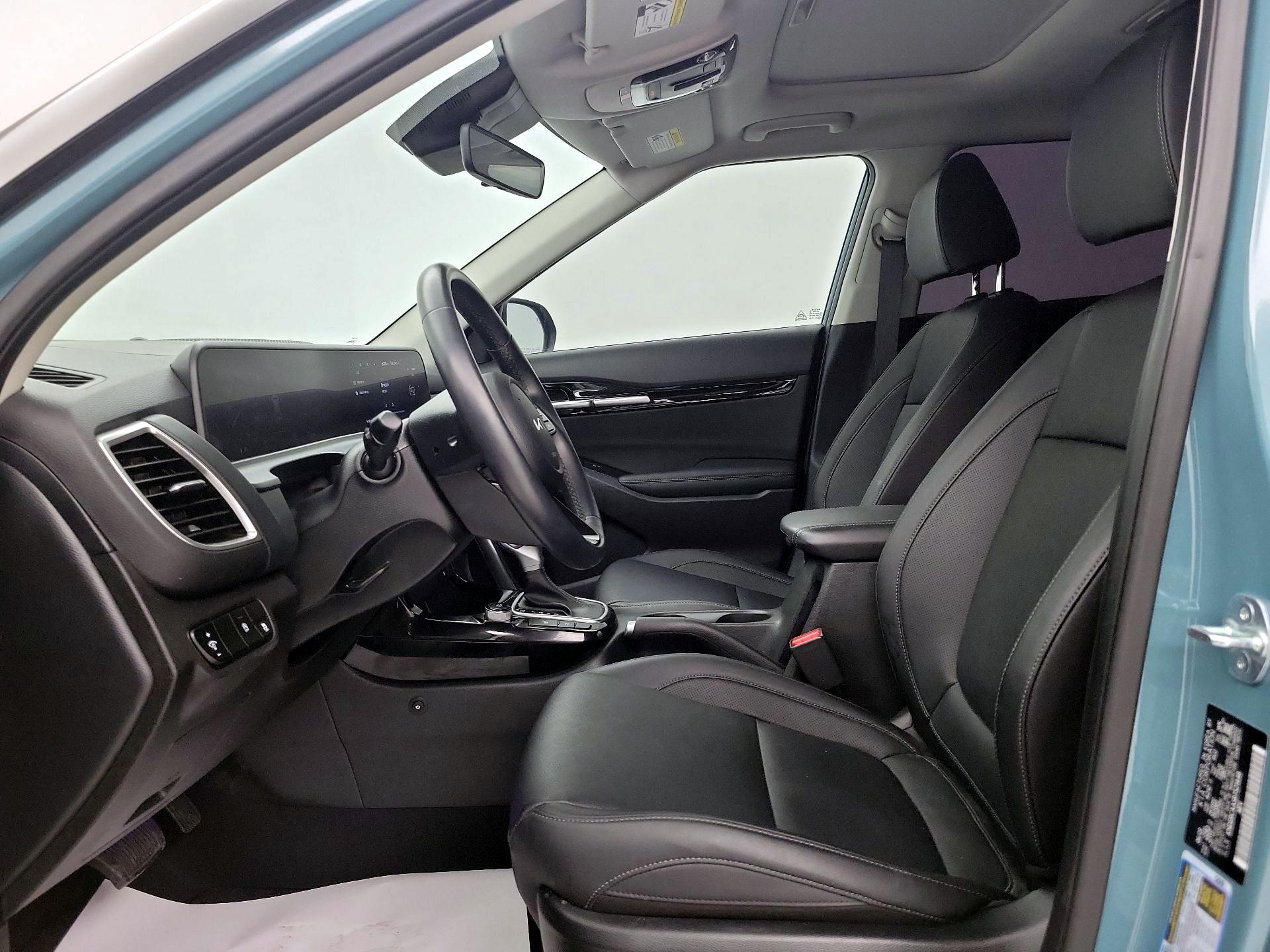 Thumbnail: 2024 Kia Seltos - 11