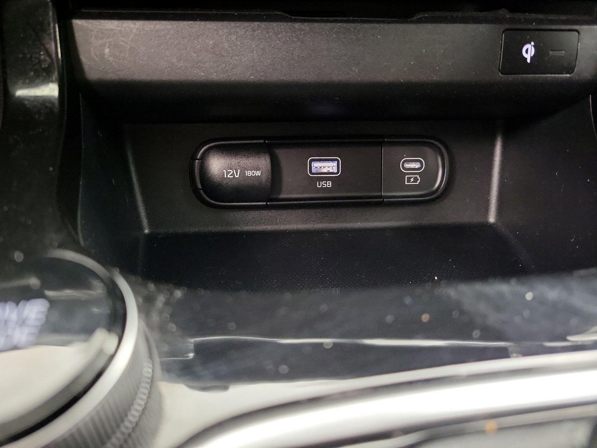 Thumbnail: 2024 Kia Seltos - 18