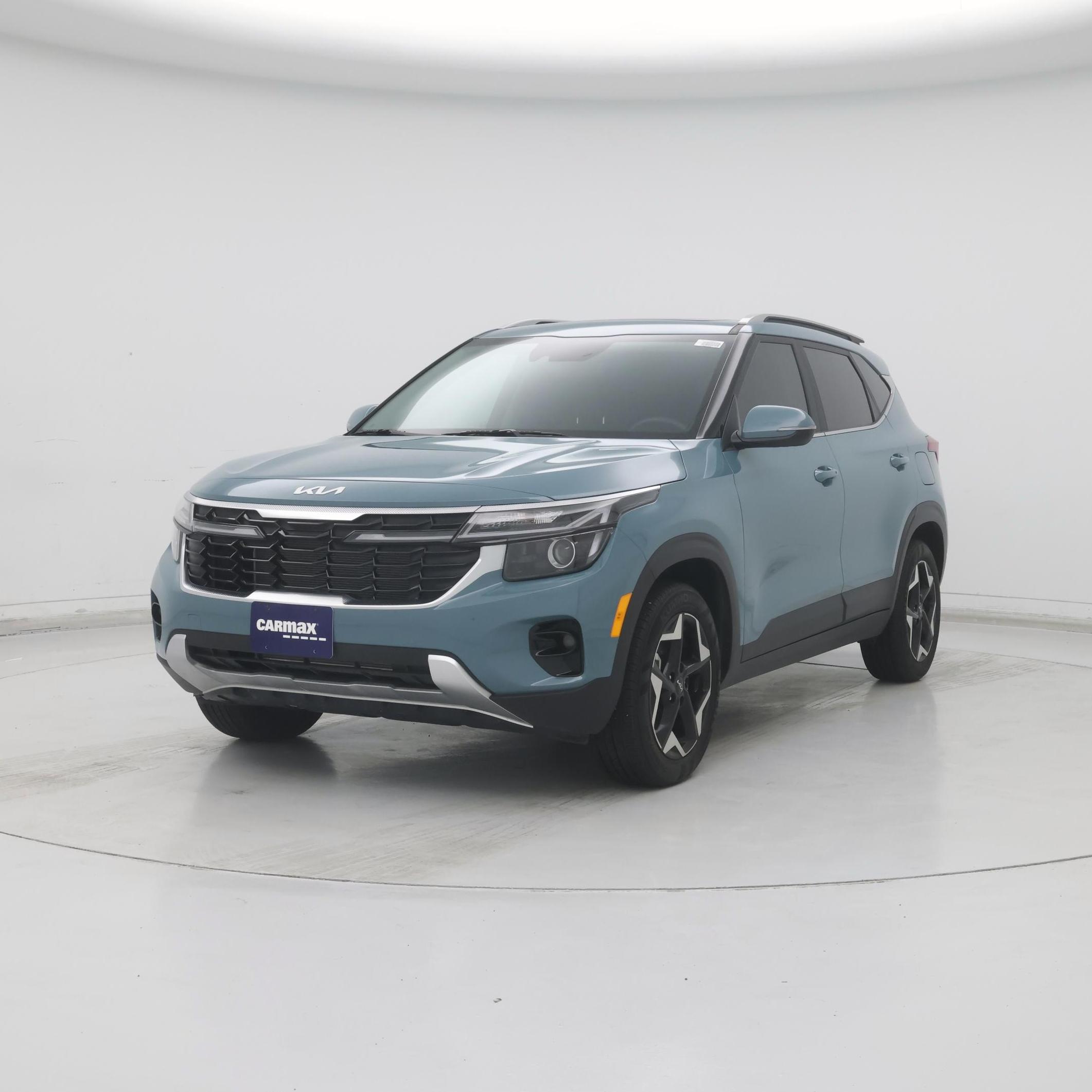 Thumbnail: 2024 Kia Seltos - 4