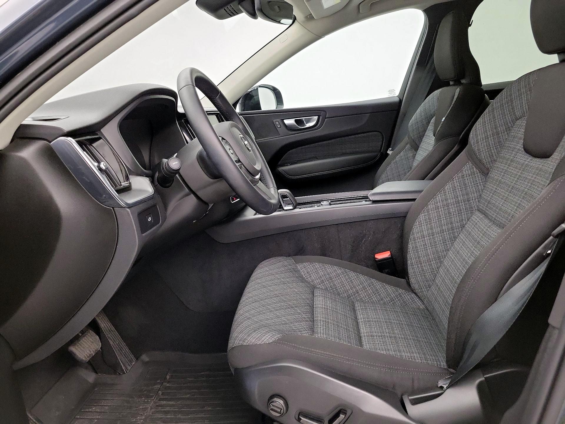 Thumbnail: 2024 Volvo XC60 - 11