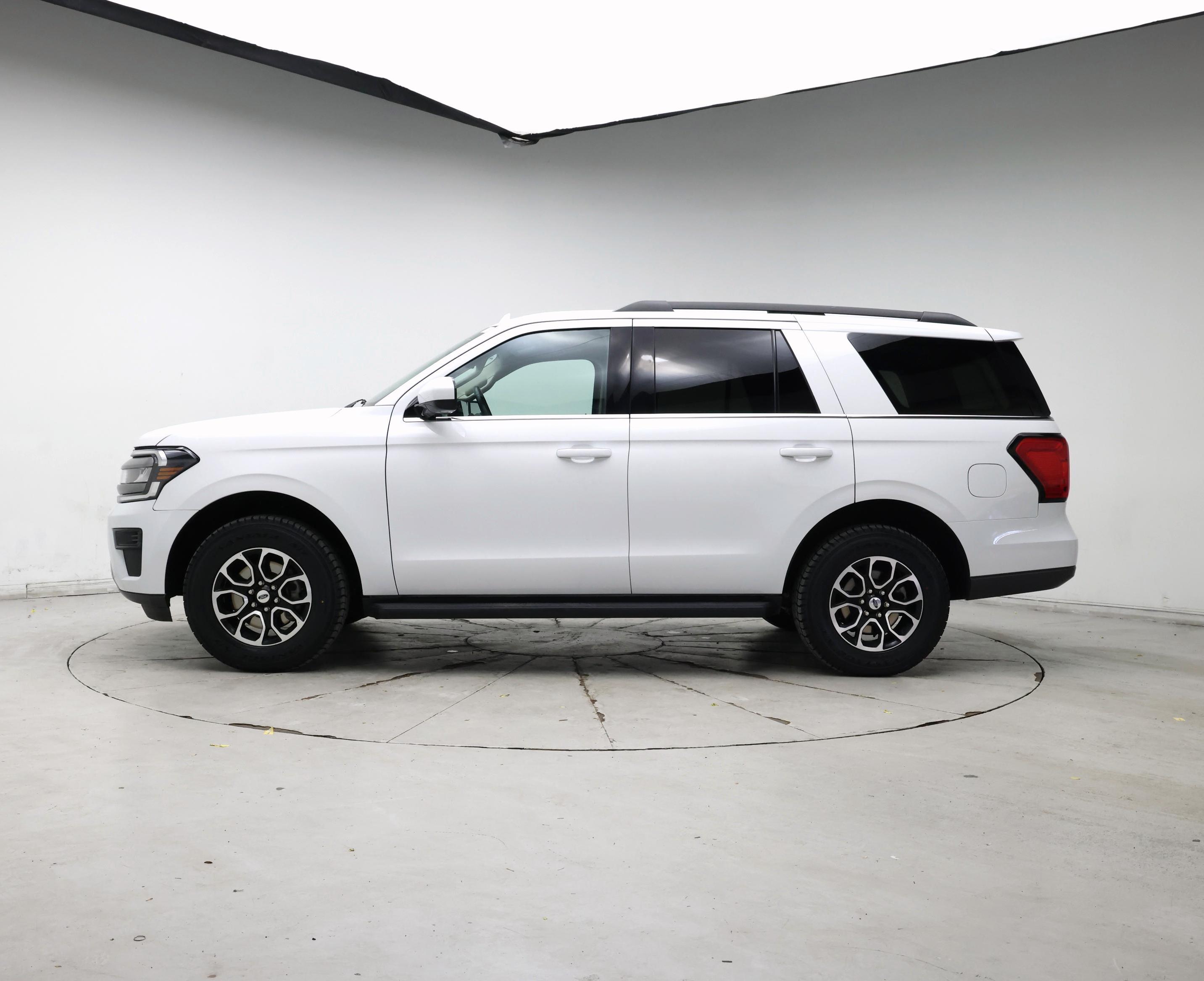 Thumbnail: 2024 Ford Expedition - 3