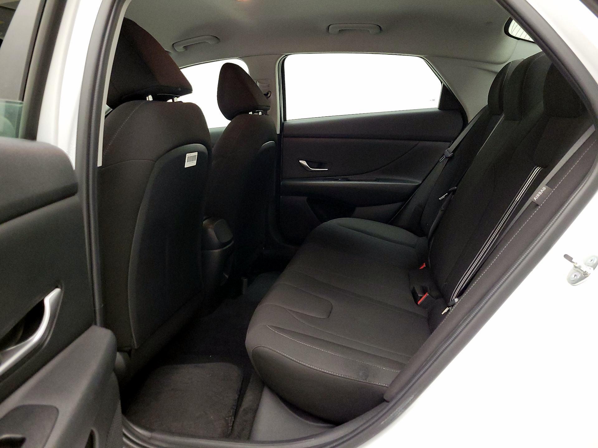 Thumbnail: 2024 Hyundai Elantra - 20