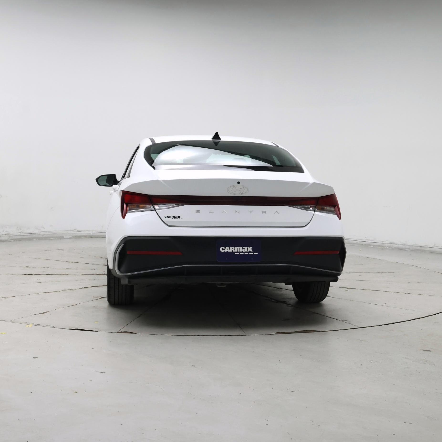 Thumbnail: 2024 Hyundai Elantra - 6