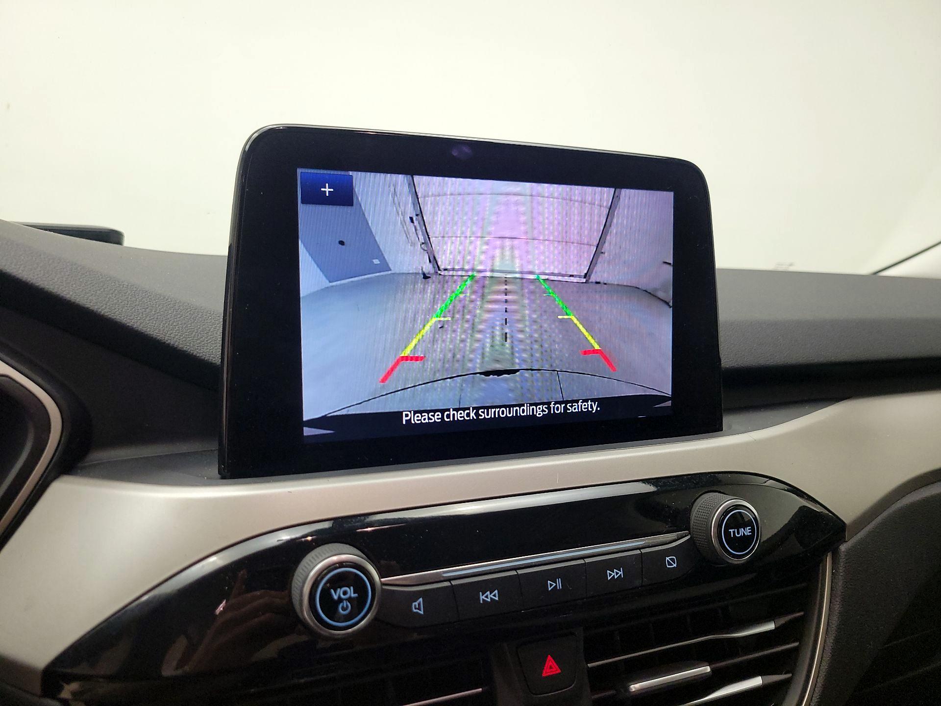 Thumbnail: 2022 Ford Escape - 14