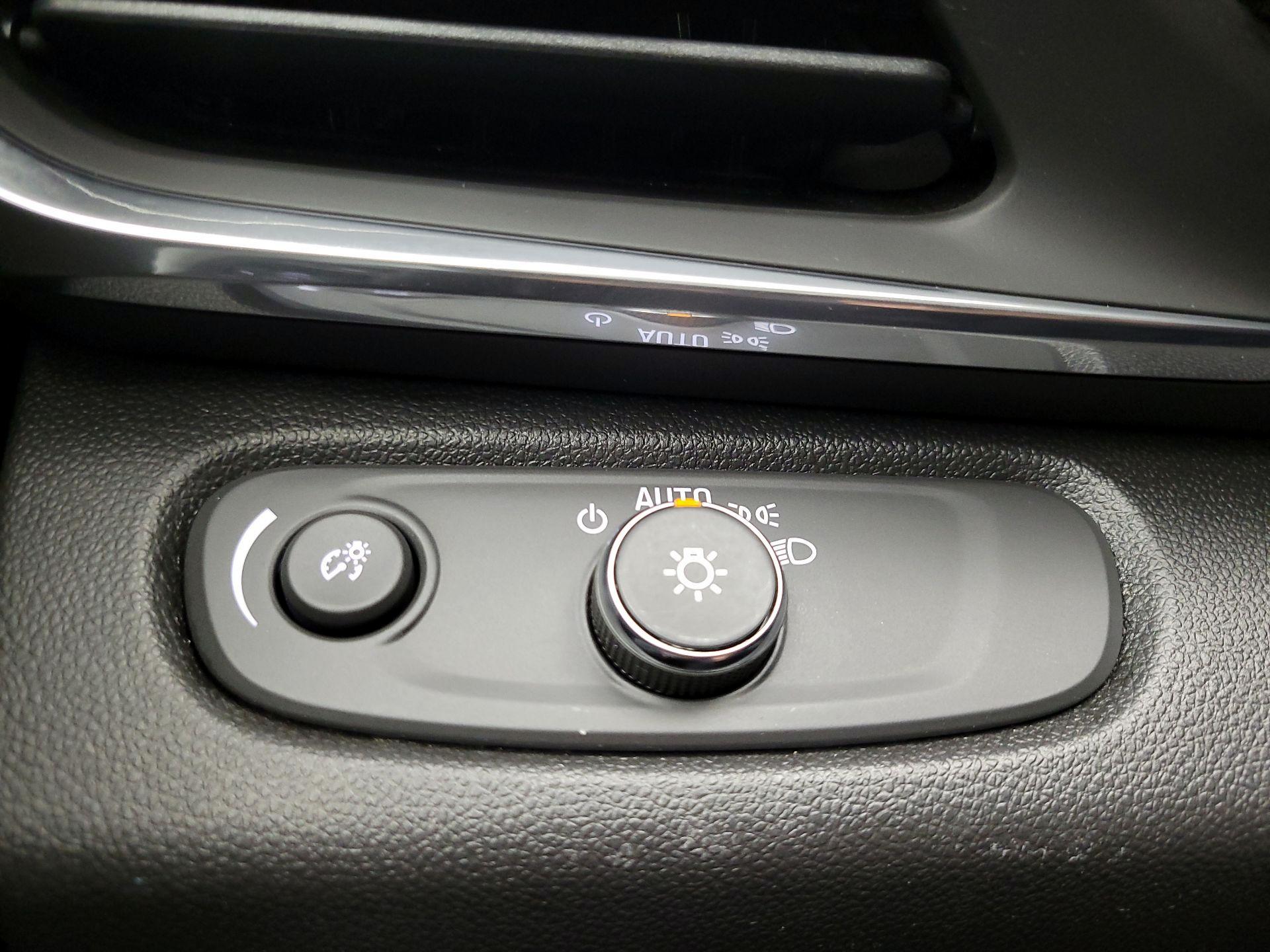 Thumbnail: 2024 Buick Envista - 13