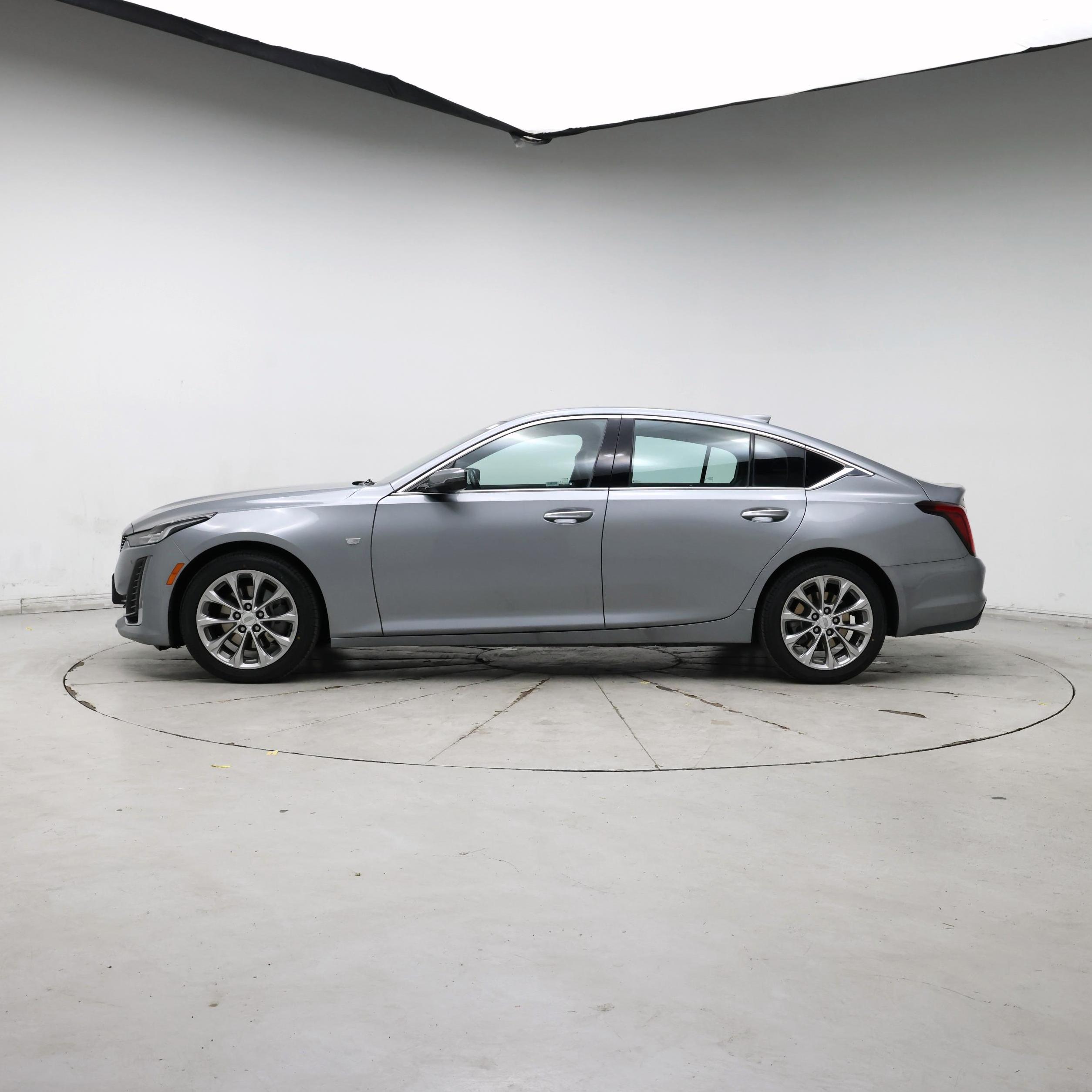 Thumbnail: 2023 Cadillac CT5 - 3