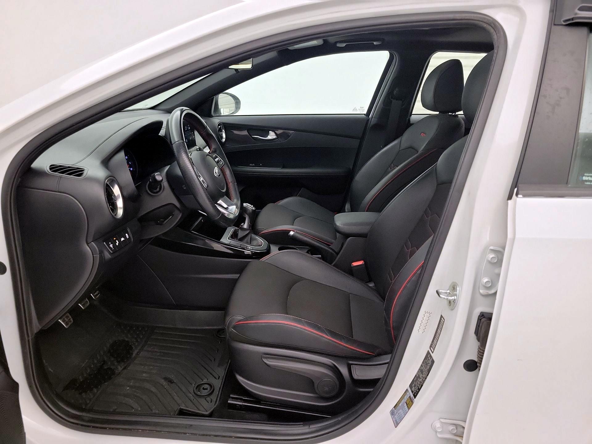 Thumbnail: 2021 Kia Forte - 11