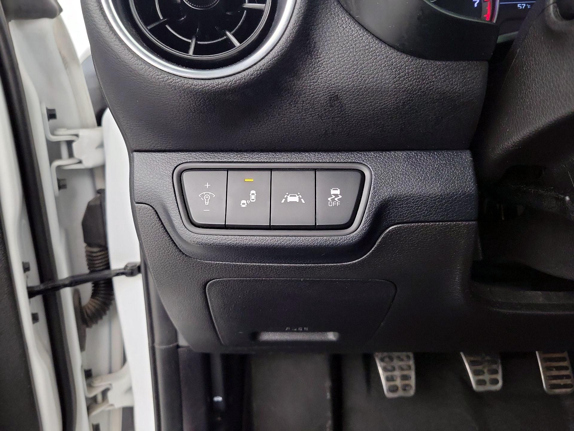 Thumbnail: 2021 Kia Forte - 13