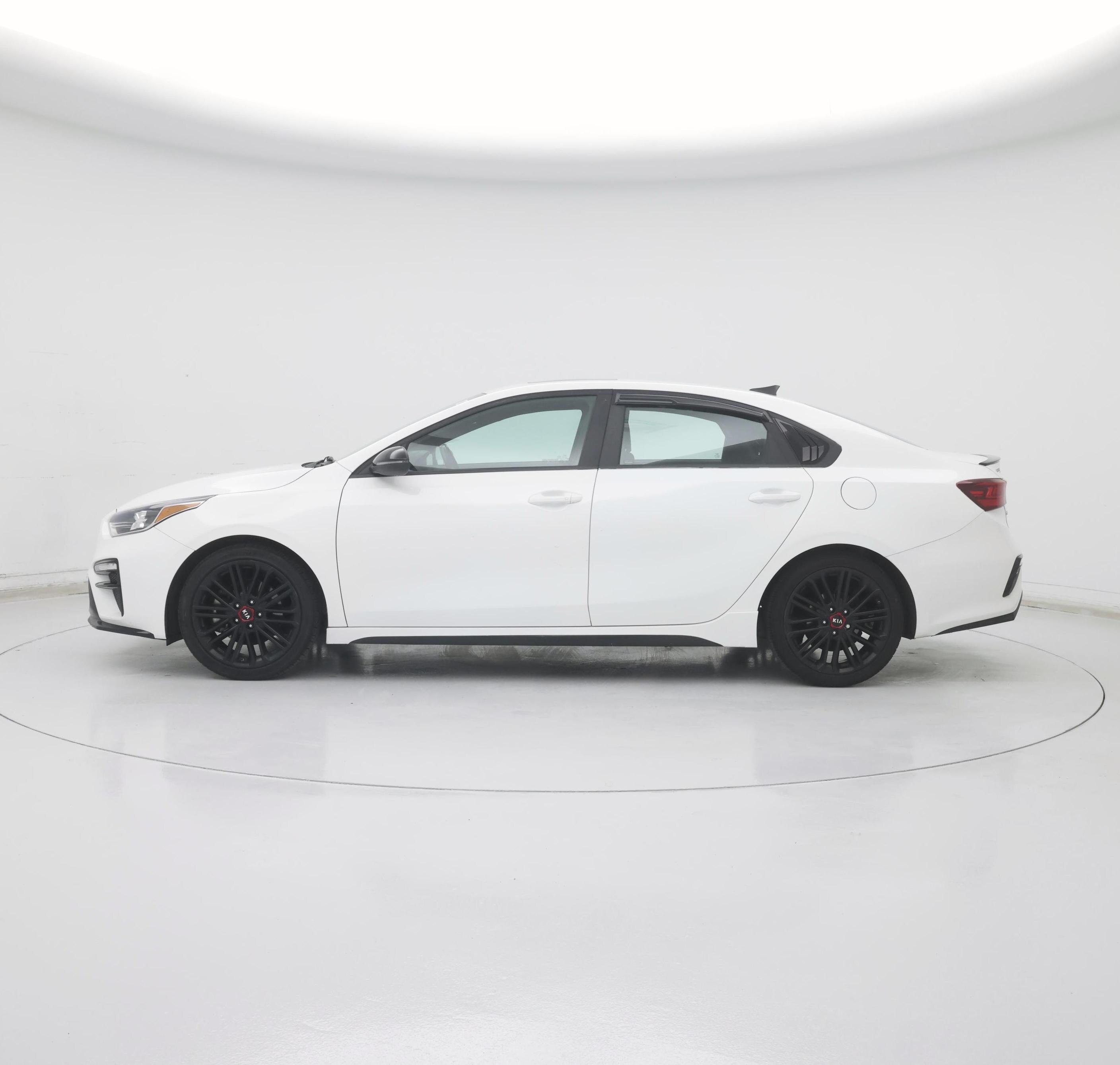 Thumbnail: 2021 Kia Forte - 3