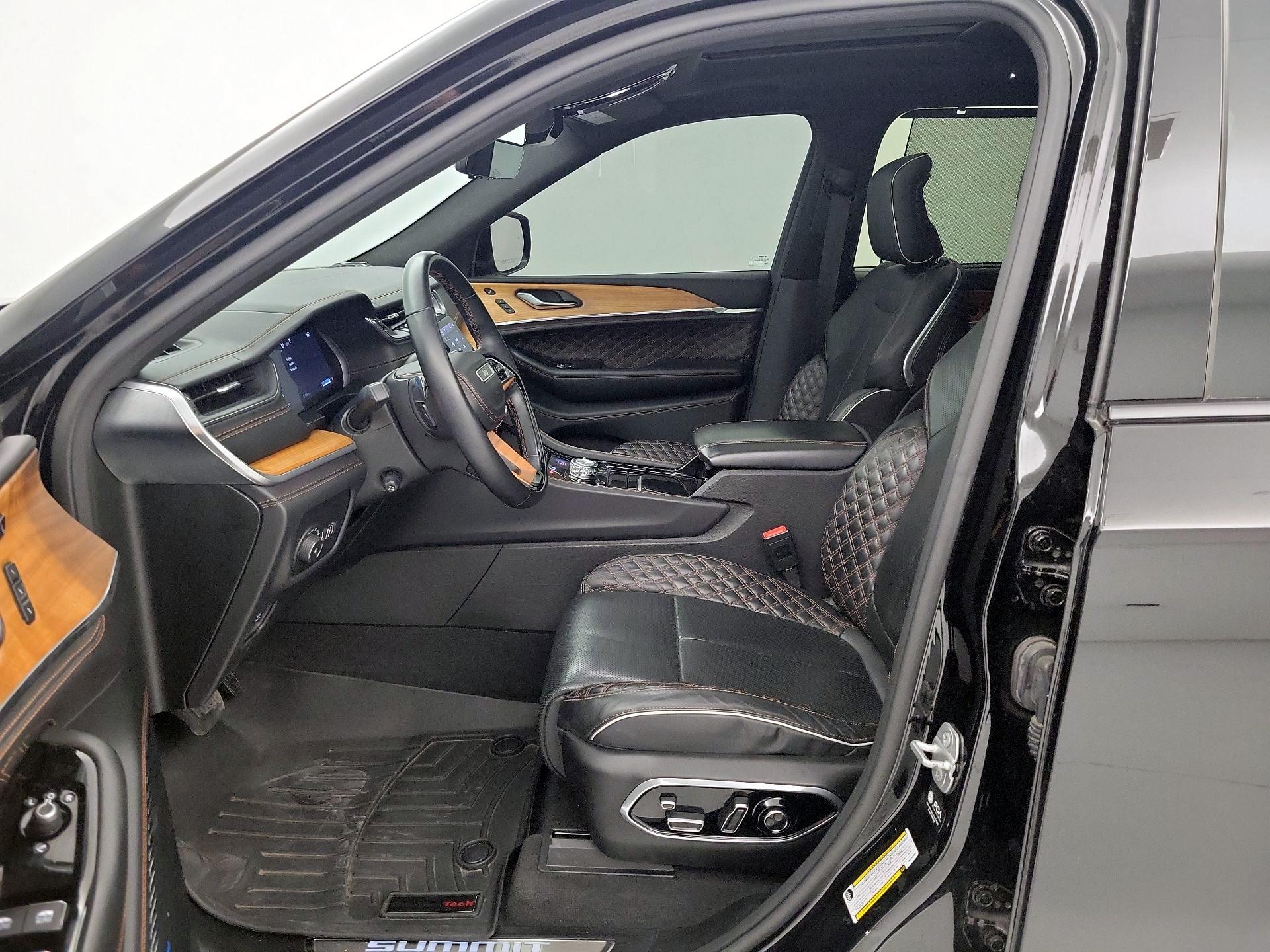 Thumbnail: 2021 Jeep Grand Cherokee L - 11