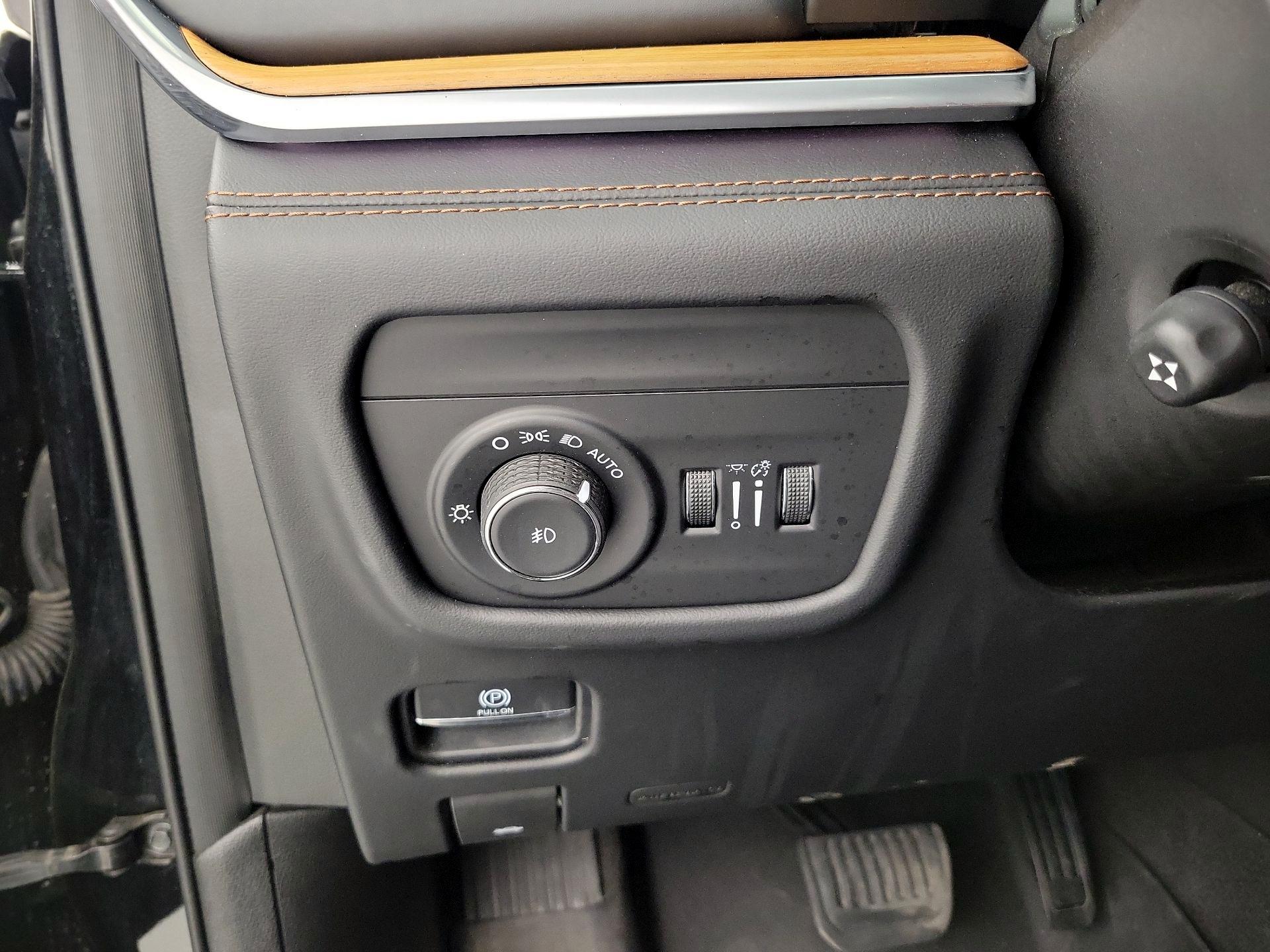 Thumbnail: 2021 Jeep Grand Cherokee L - 13