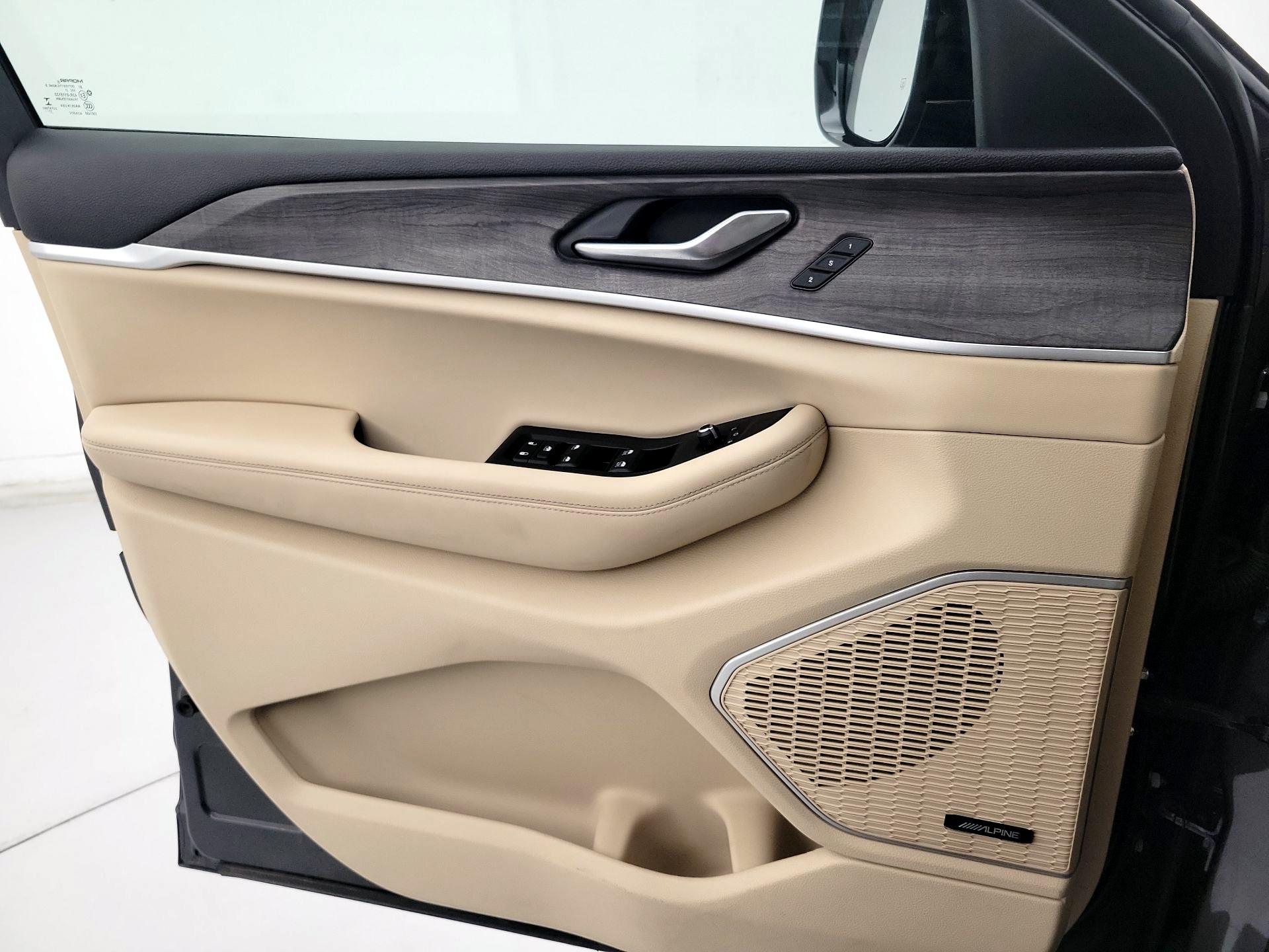 Thumbnail: 2021 Jeep Grand Cherokee L - 12