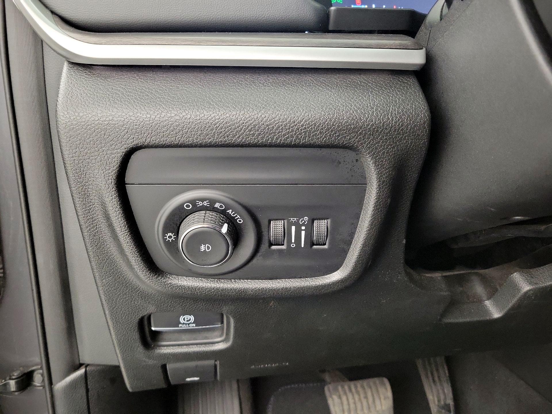 Thumbnail: 2022 Jeep Grand Cherokee L - 13