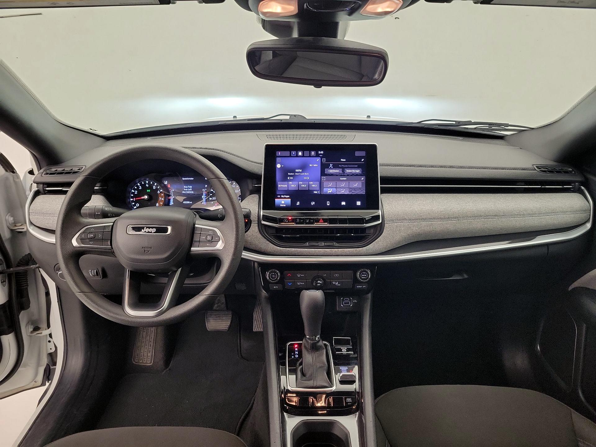 Thumbnail: 2023 Jeep Compass - 9