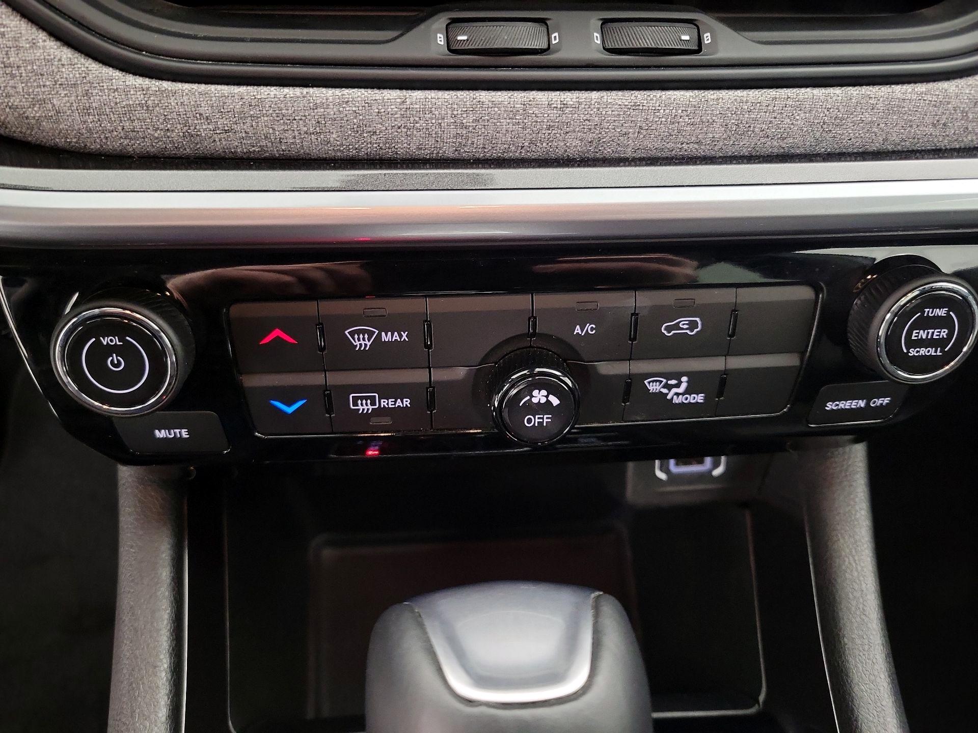 Thumbnail: 2025 Jeep Compass - 16