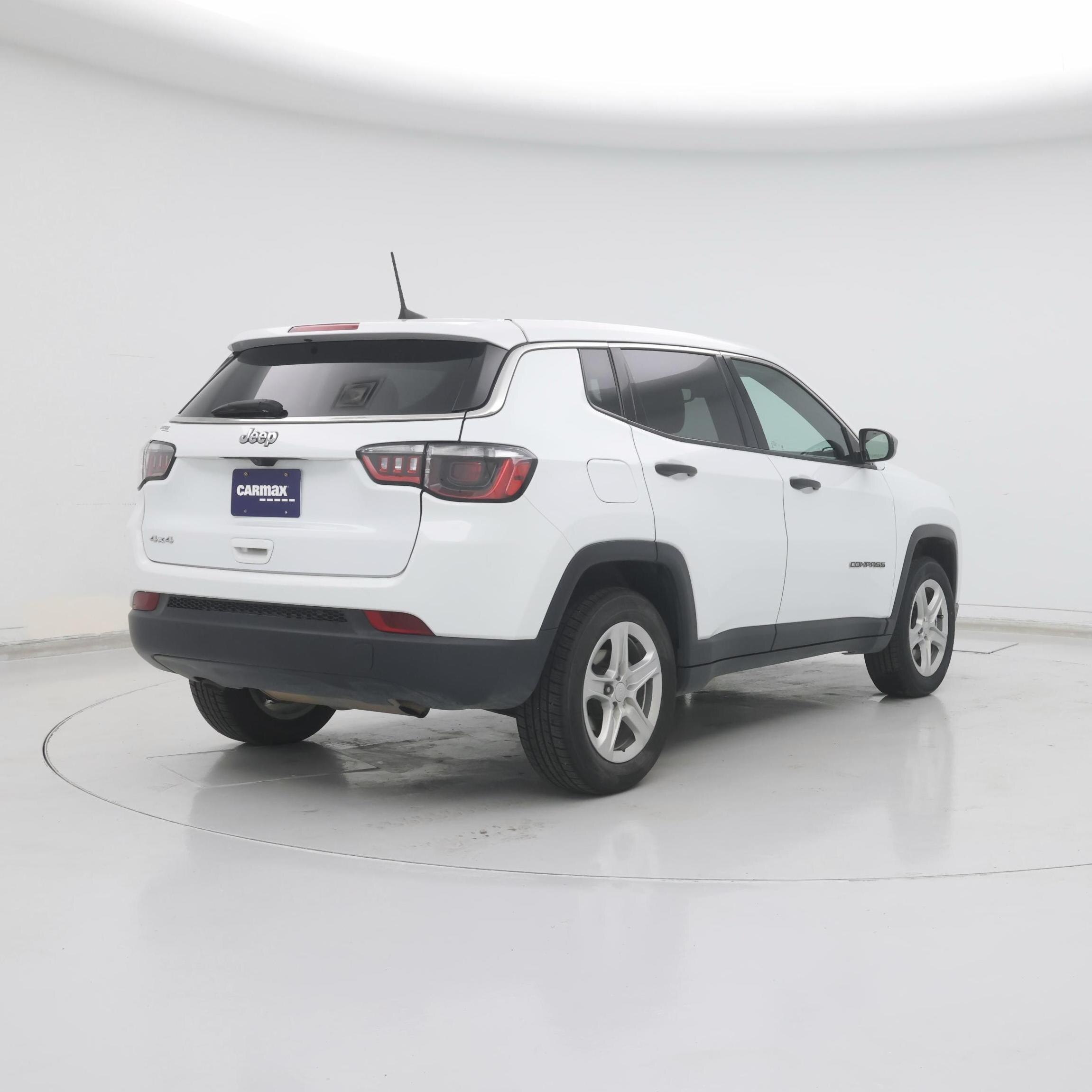 Thumbnail: 2023 Jeep Compass - 8