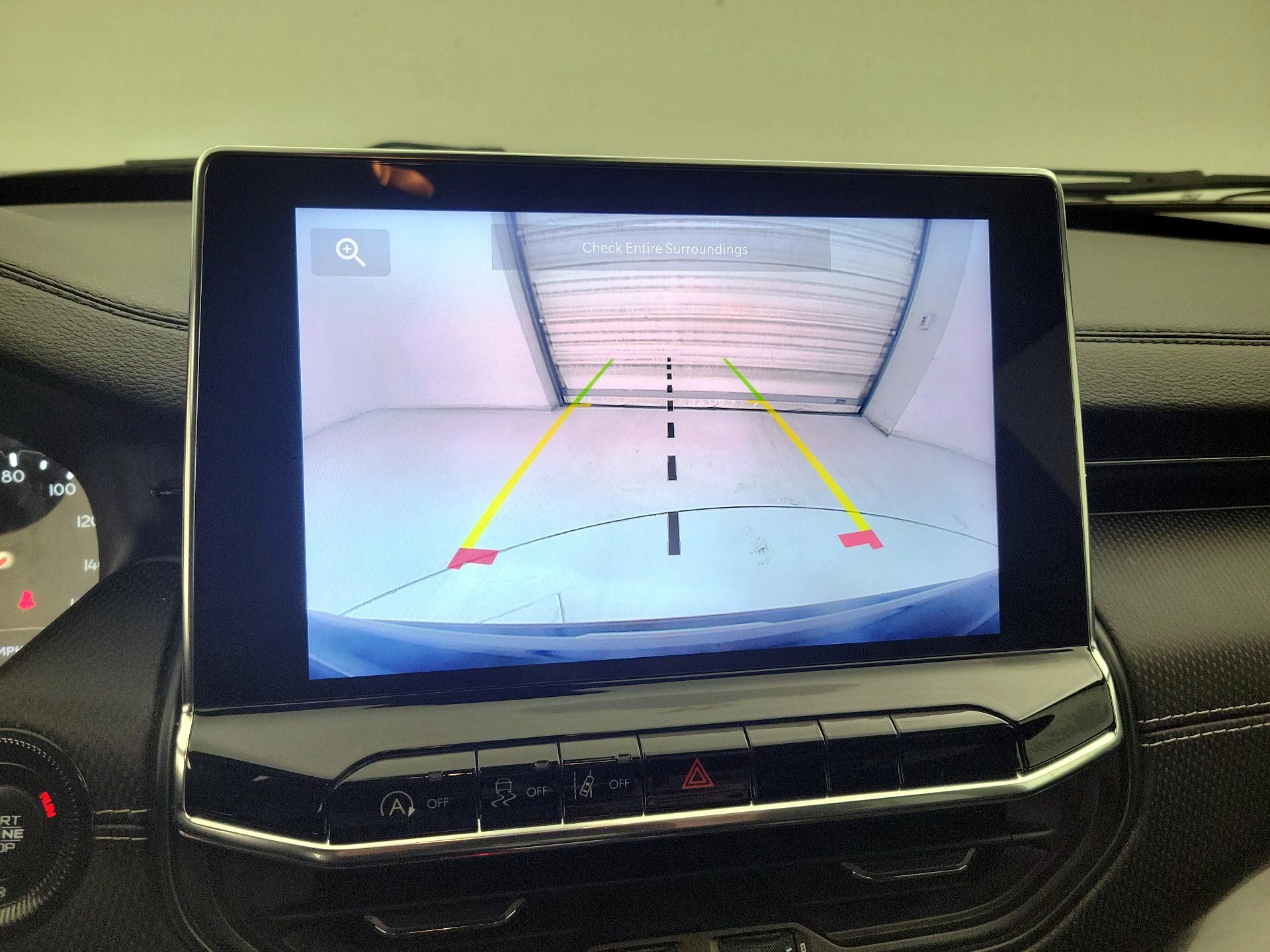 Thumbnail: 2023 Jeep Compass - 14