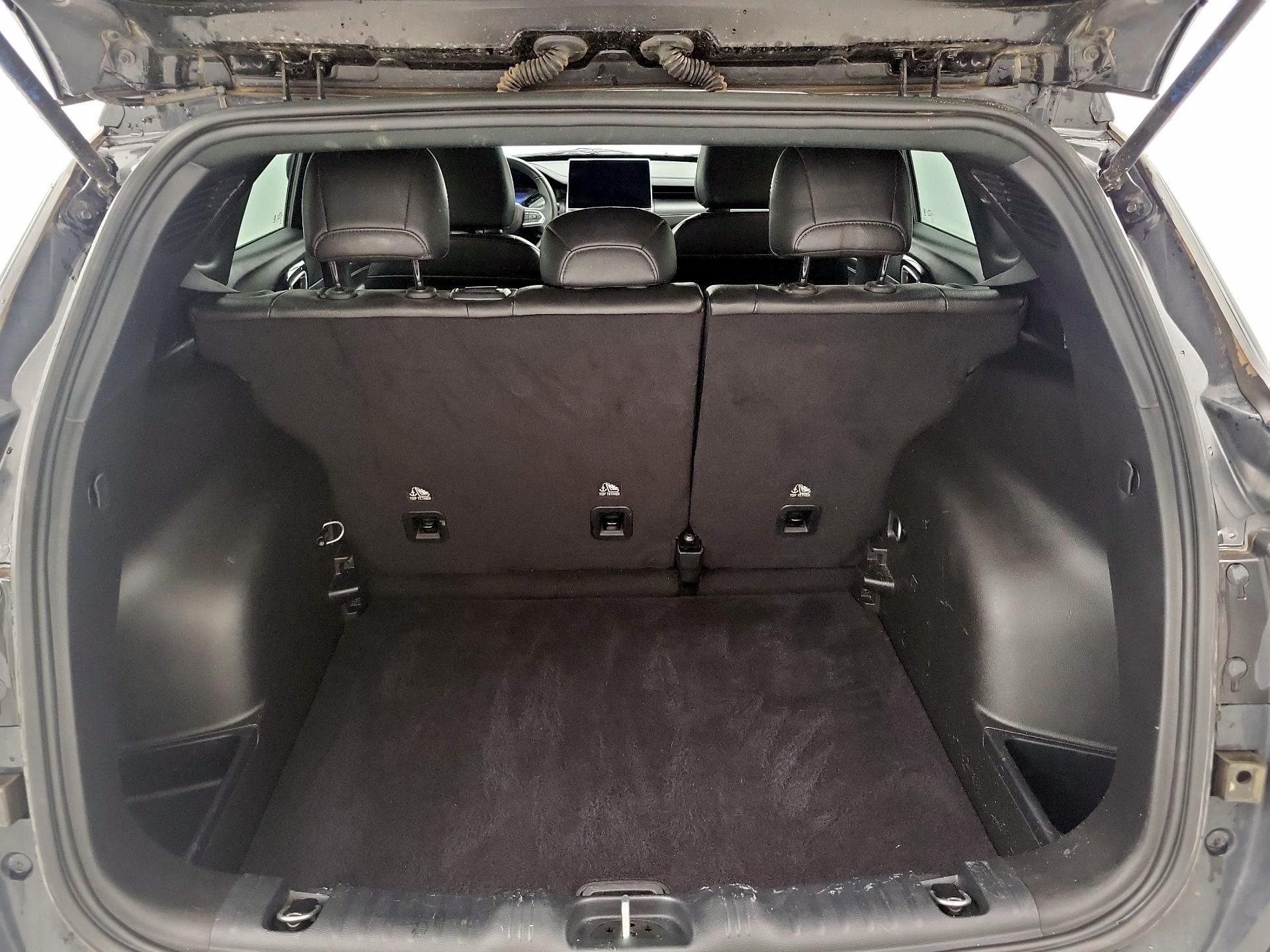 Thumbnail: 2023 Jeep Compass - 20