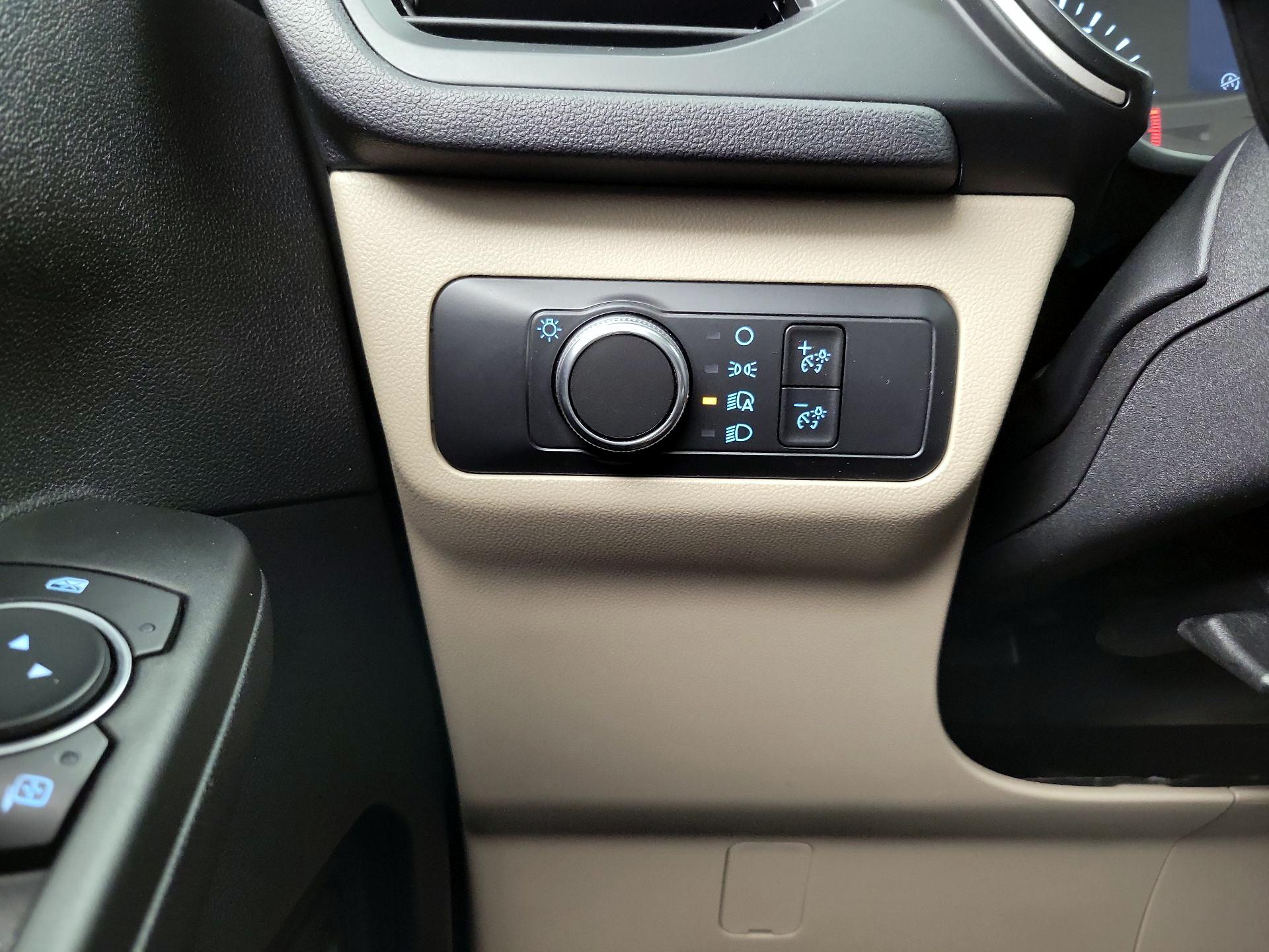 Thumbnail: 2022 Ford Escape - 13