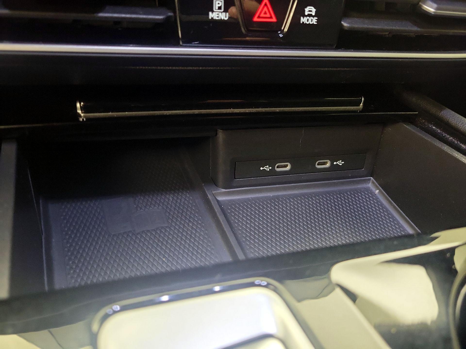 Thumbnail: 2024 Volkswagen Atlas - 19