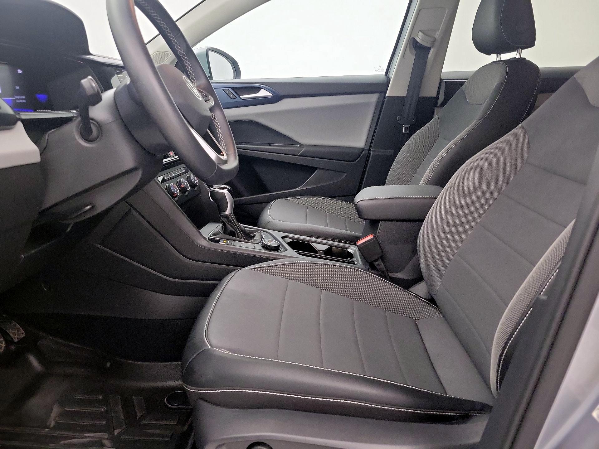 Thumbnail: 2022 Volkswagen Taos - 11