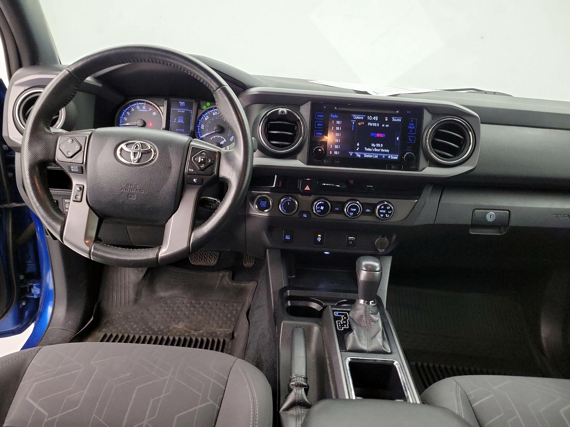 Thumbnail: 2016 Toyota Tacoma - 9