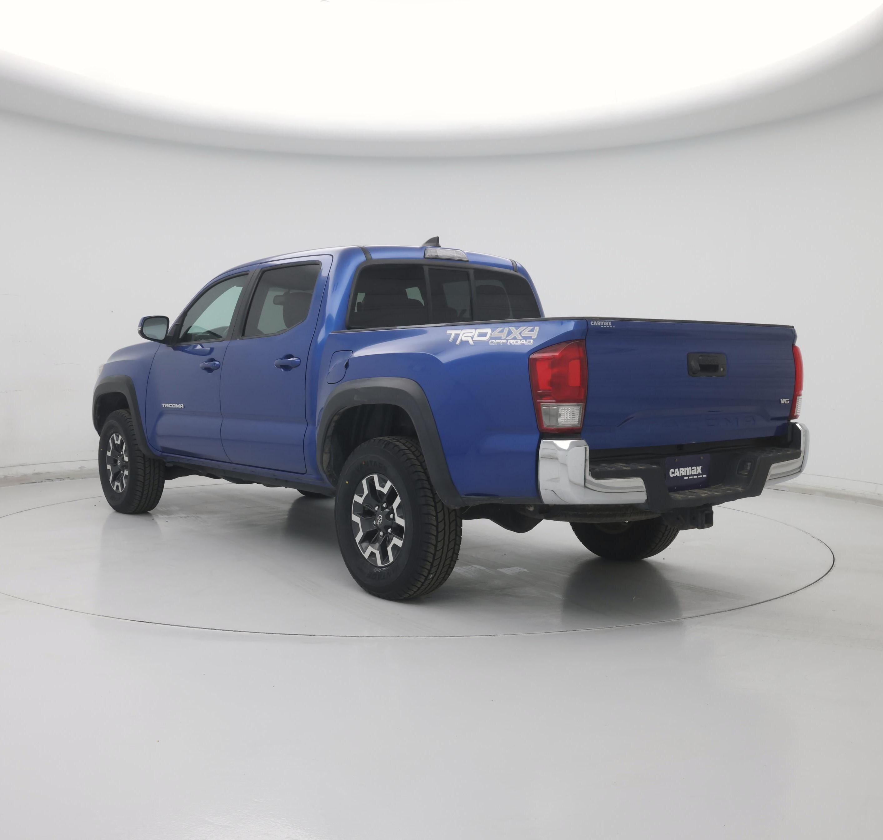 Thumbnail: 2016 Toyota Tacoma - 2